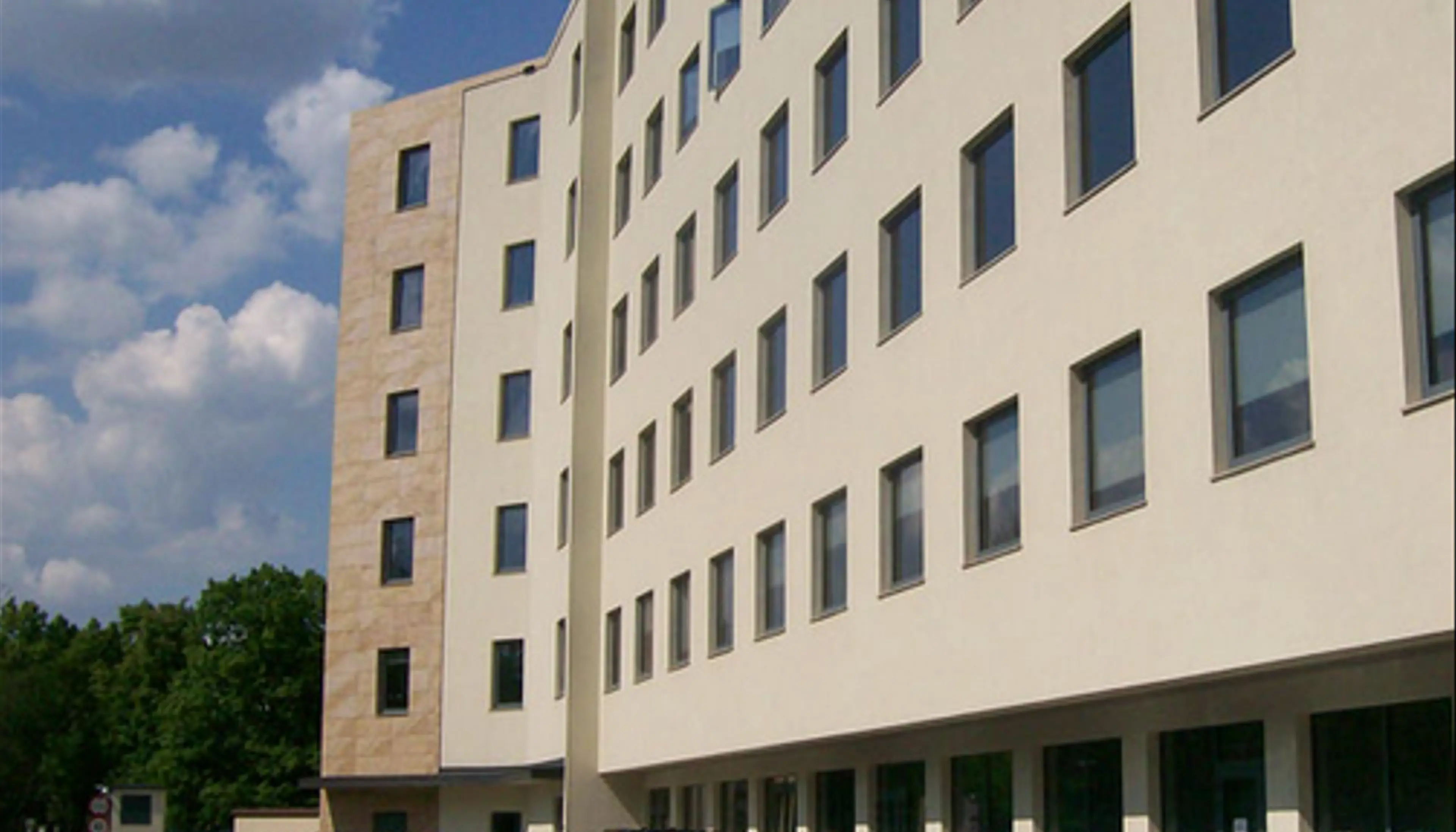 Akacjowy Park, Broniewskiego 3, Warsaw, Żoliborz