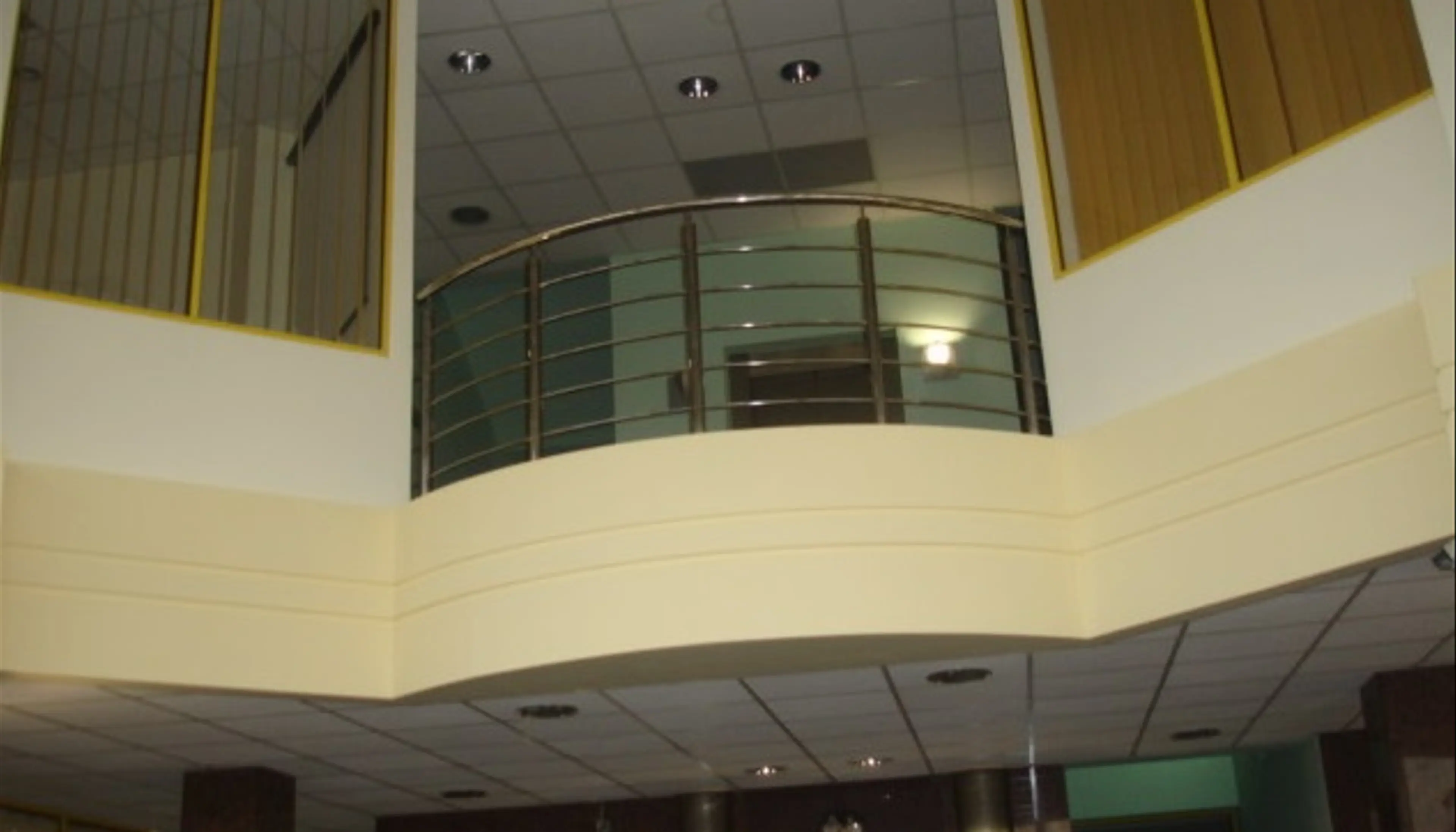 Apis, Al. Jerozolimskie 214, Warsaw, Ochota i Włochy