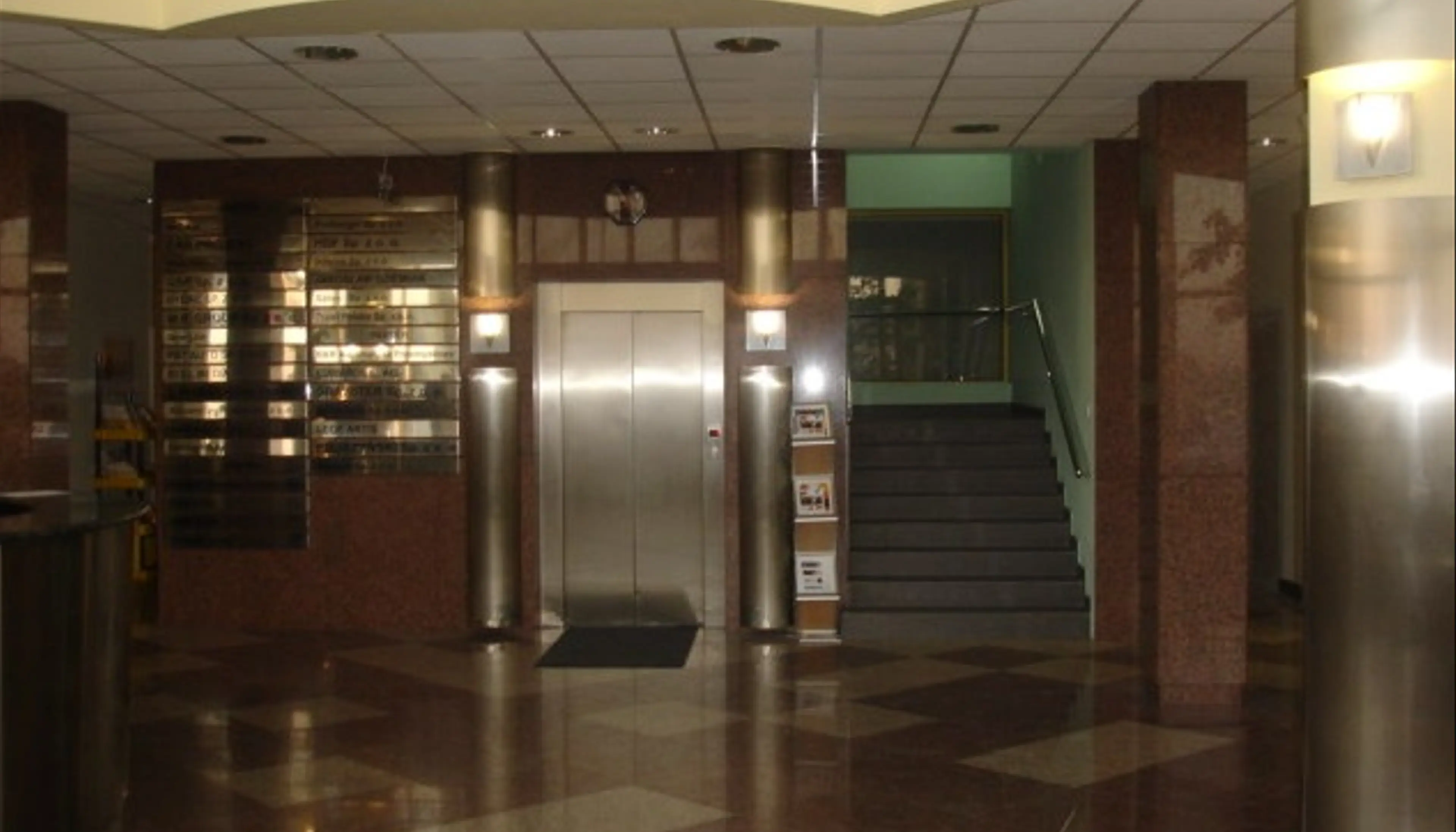 Apis, Al. Jerozolimskie 214, Warsaw, Ochota i Włochy