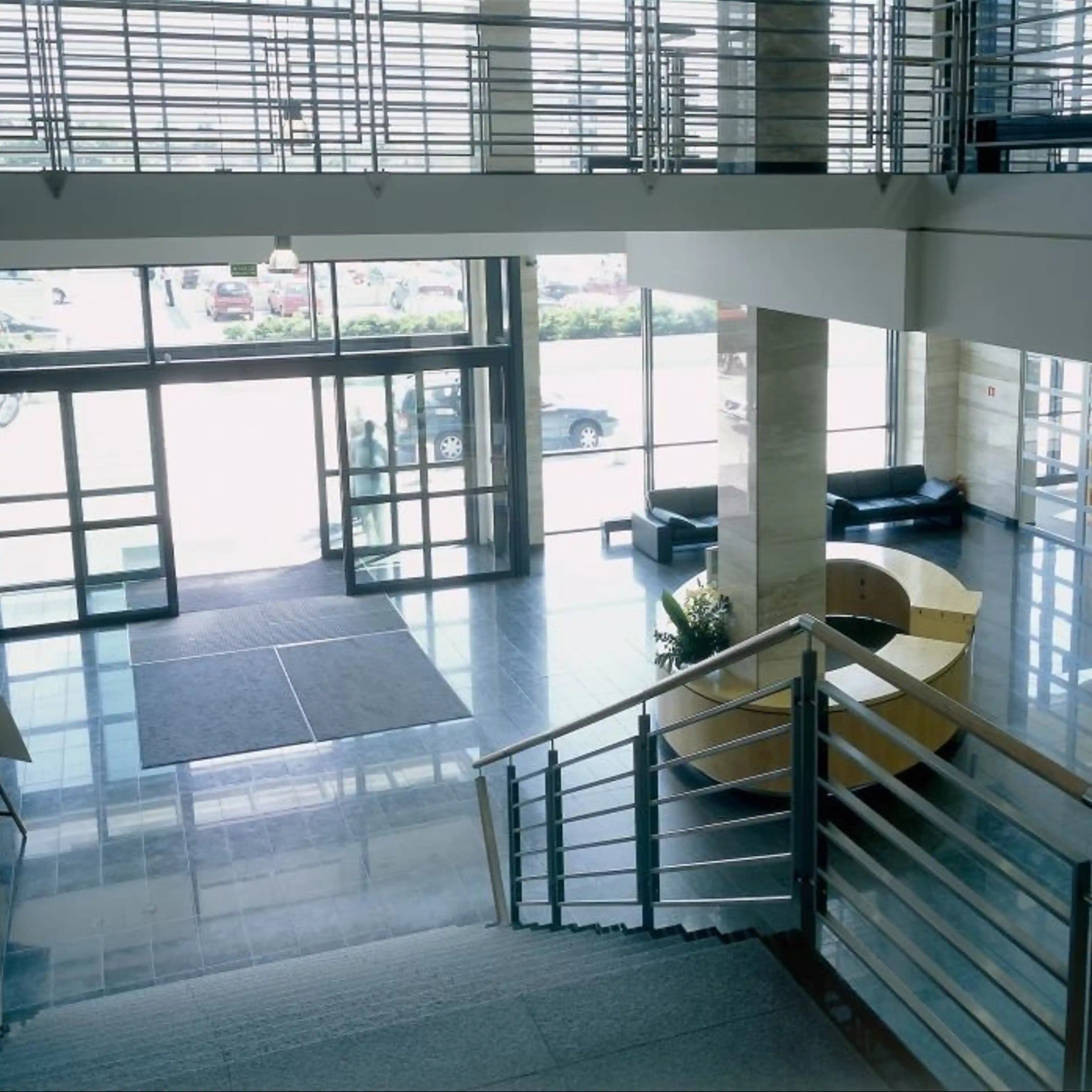 Comet / Kolmet, Jana Olbrachta 94, Warszawa, Wola