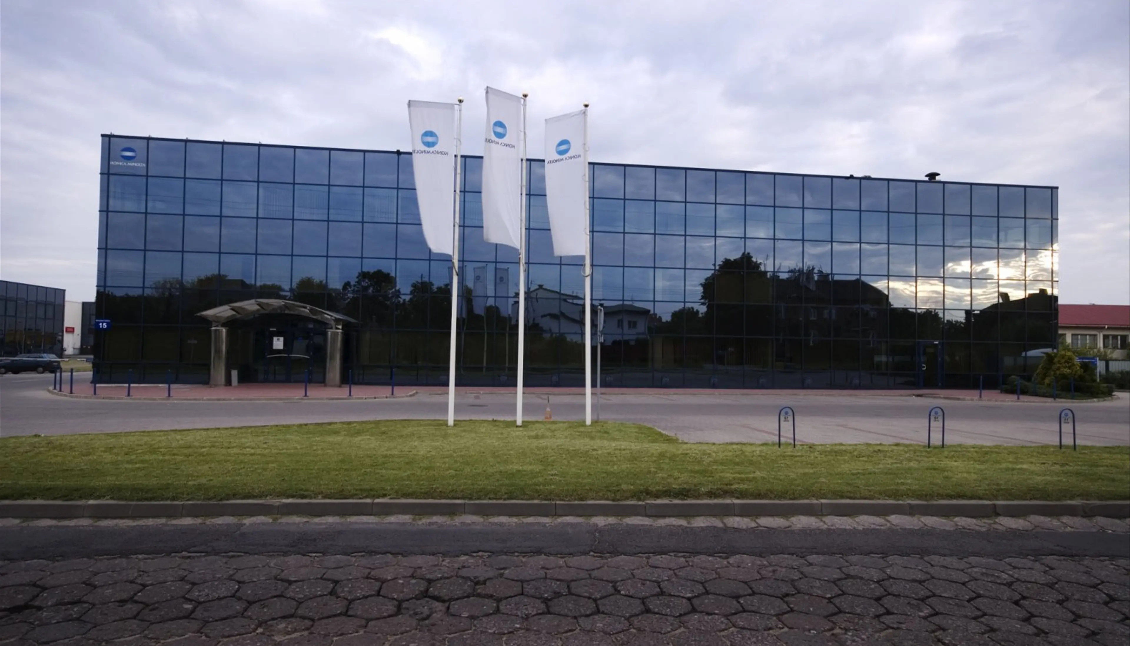 Manhattan Distribution Center, Muszkieterów 15, Warszawa, Ochota i Włochy