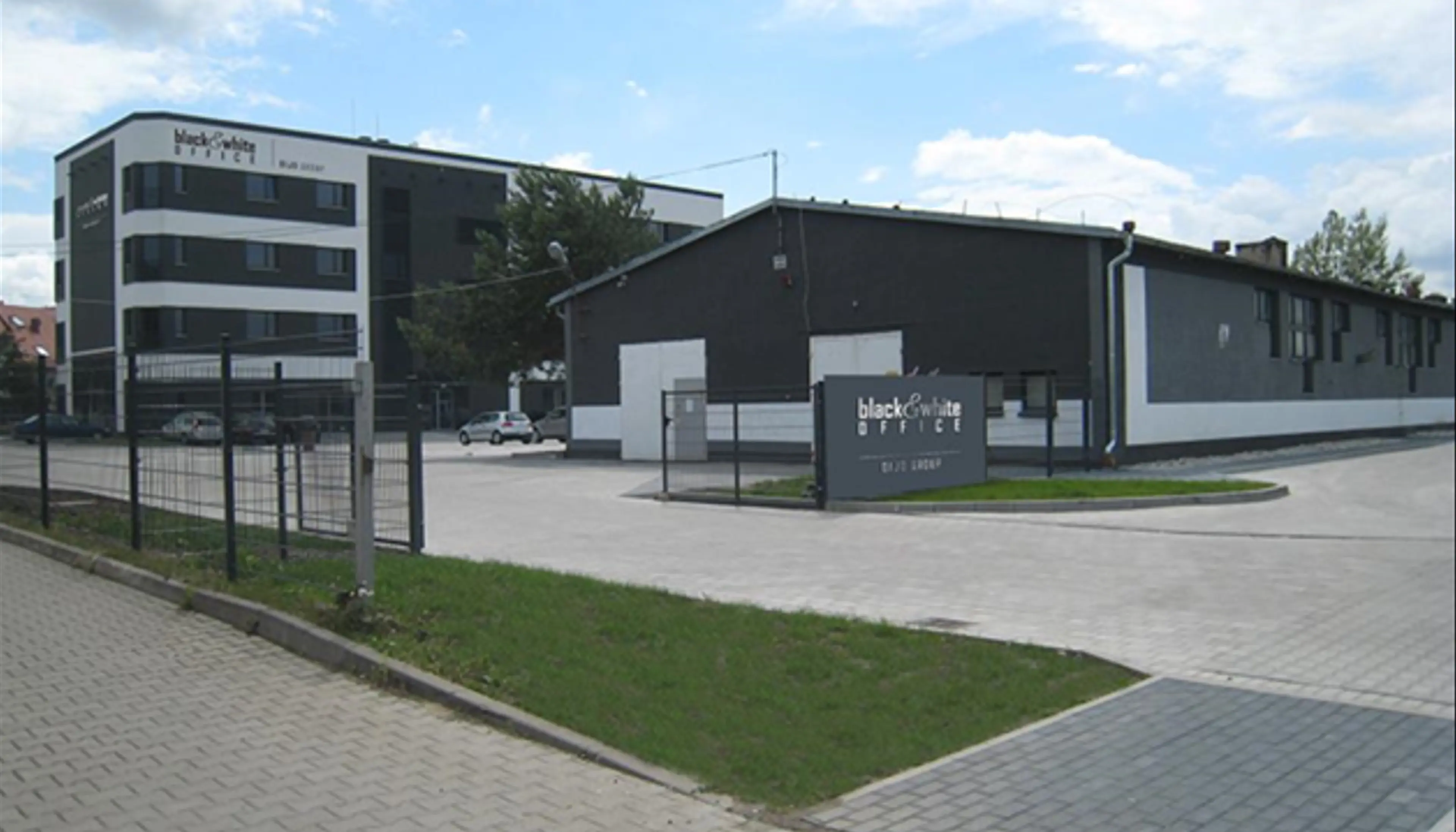 Black&White, Mokronoska 2, Wrocław, Fabryczna