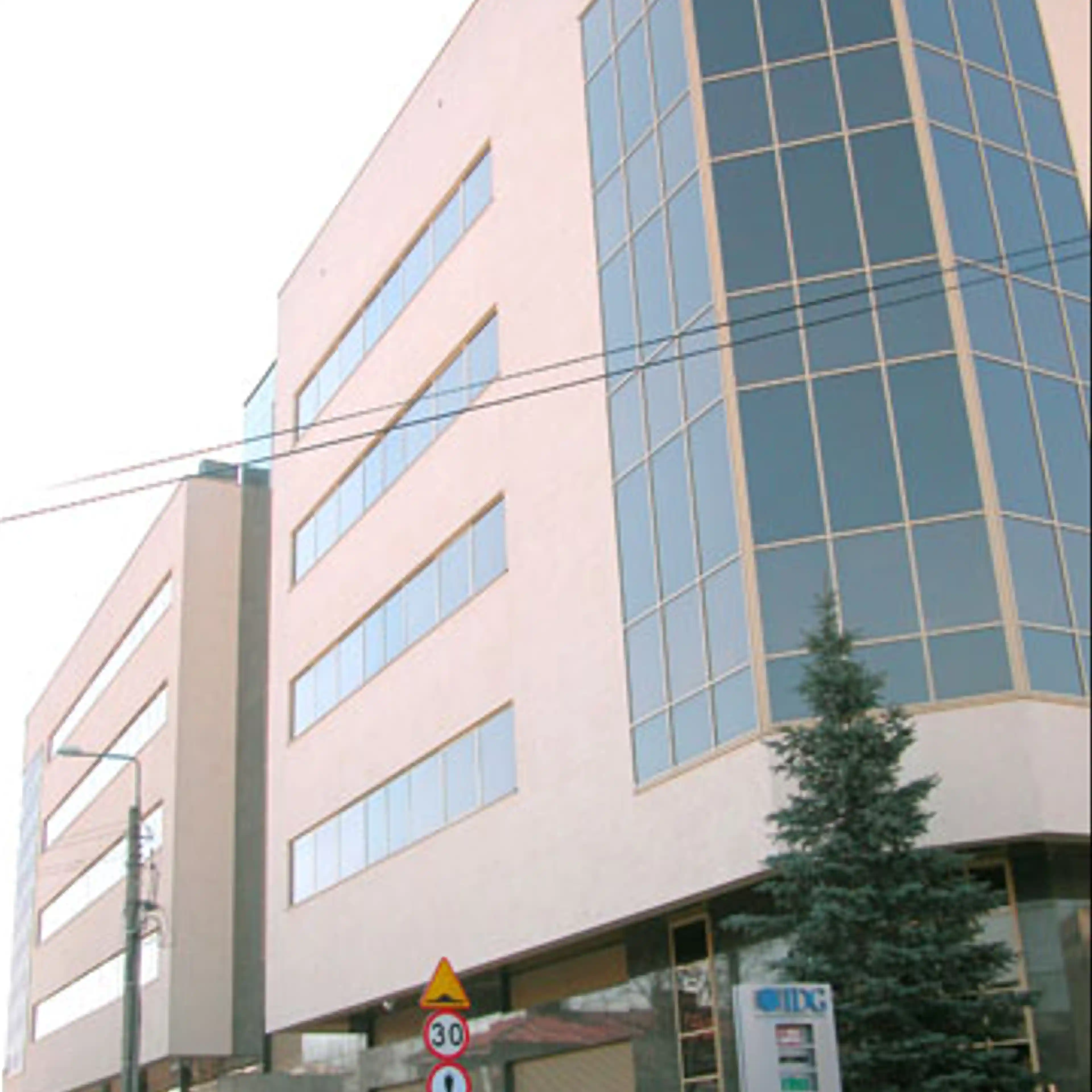 Murmańska 25/Jordanowska 12, Murmańska 25, Warsaw, Praga