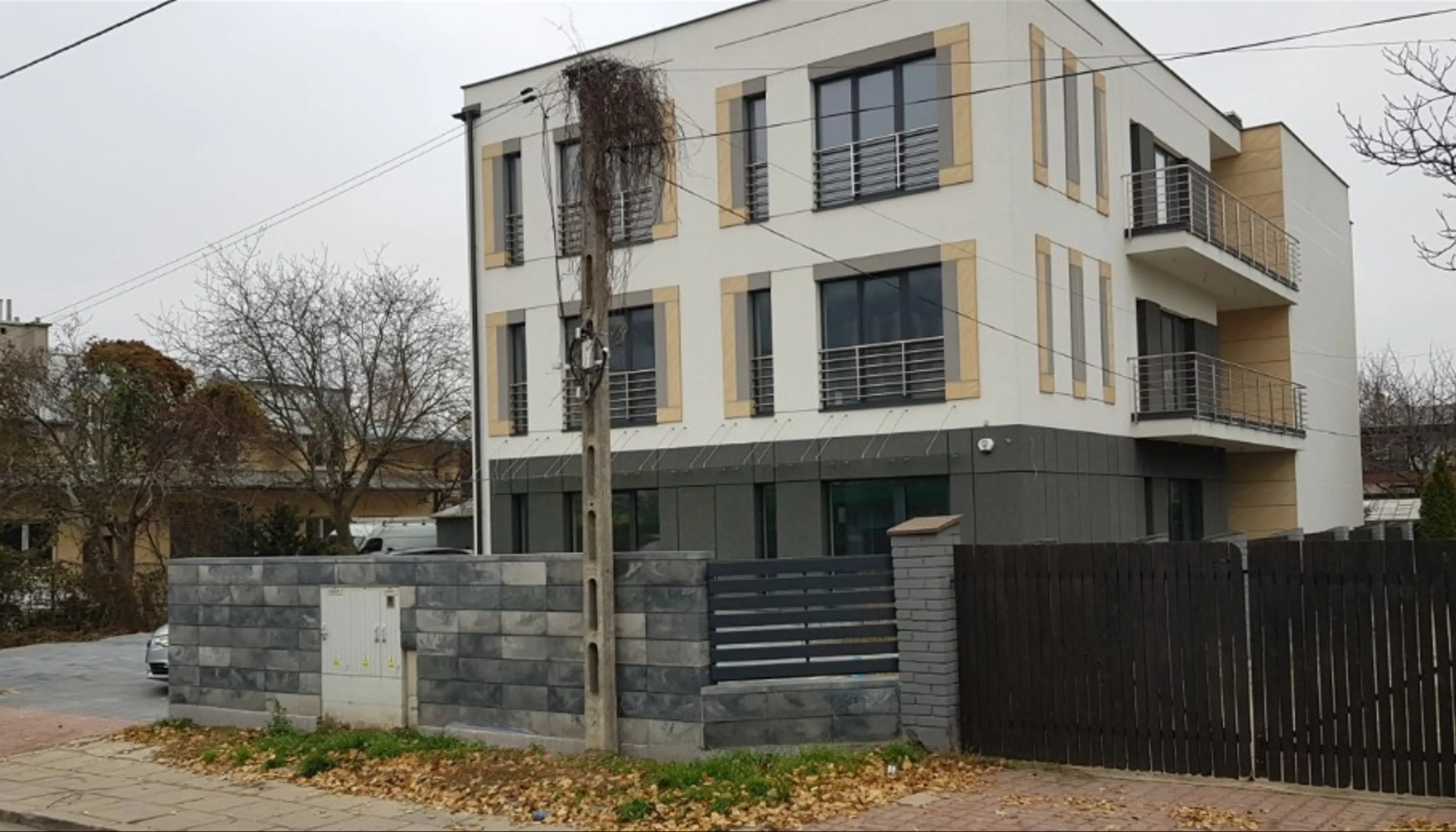 Łopuszańska 94A, Łopuszańska 94A, Warsaw, Ochota i Włochy