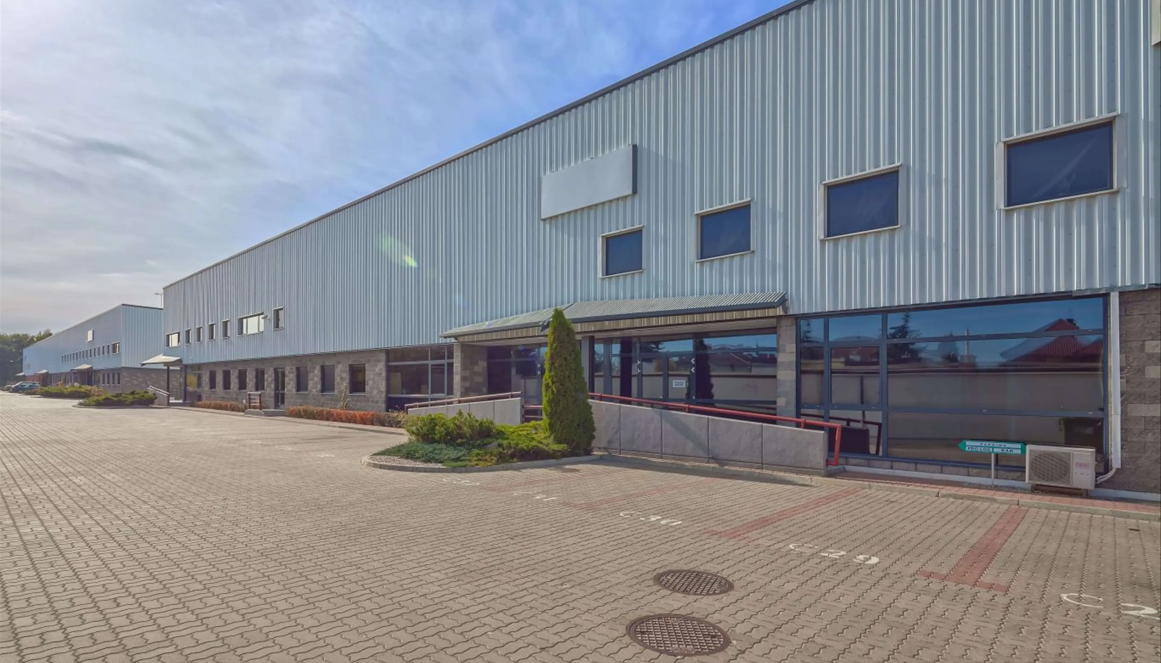 Warsaw Distribution Center, Szyszkowa 35/37, Warsaw, Ochota i Włochy