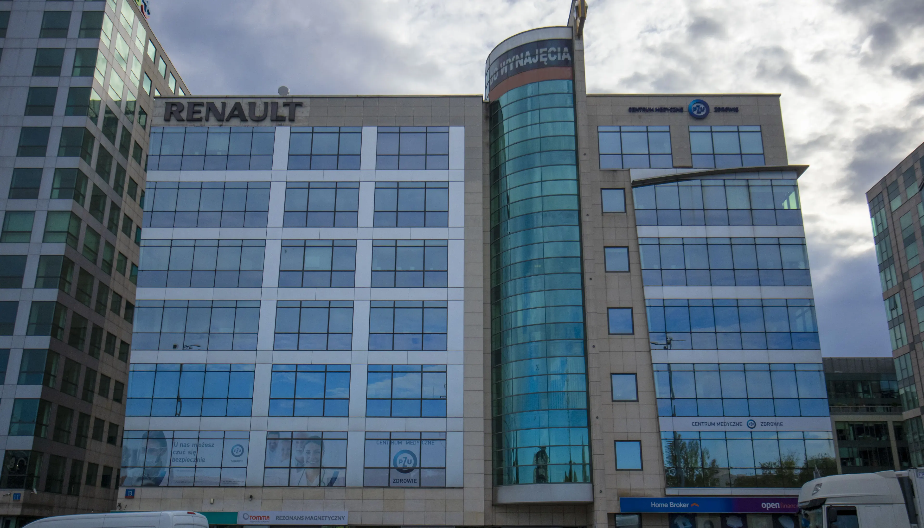 Alma, Marynarska 13, Warsaw, Mokotów