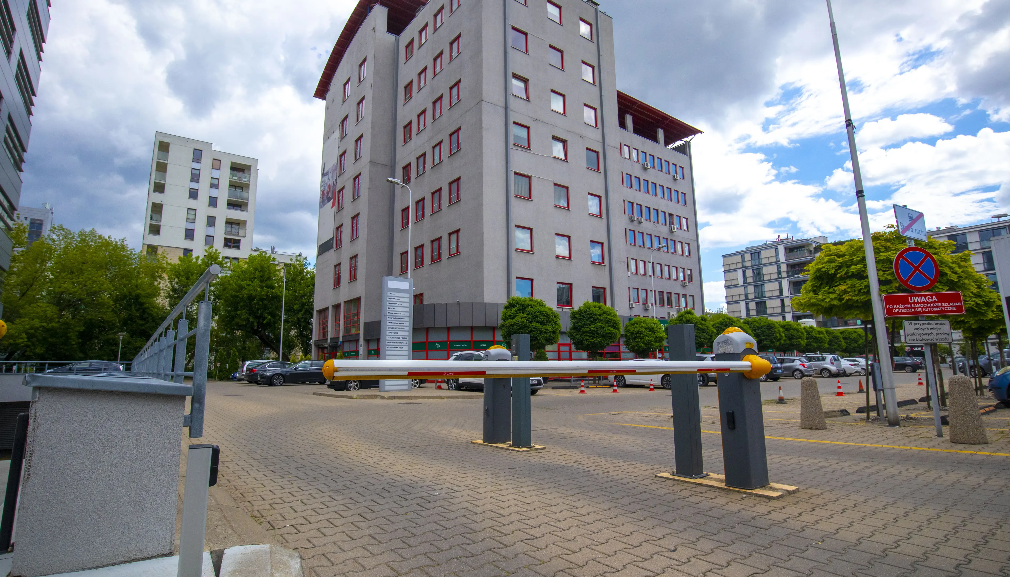 Cybernetyki 7 B, Cybernetyki 7 B, Warszawa, Mokotów