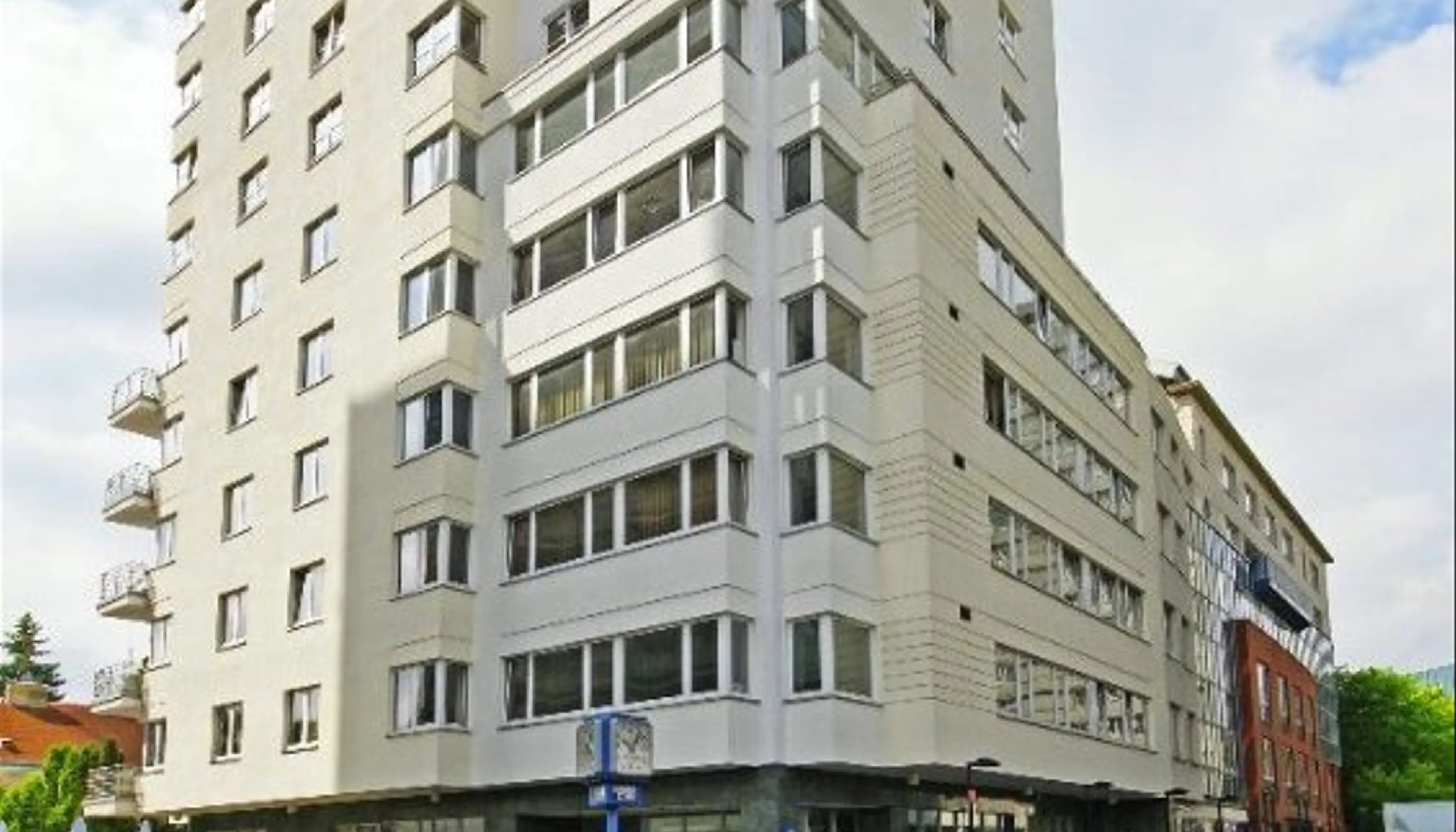 Rejtana 17, Rejtana 17, Warsaw, Mokotów