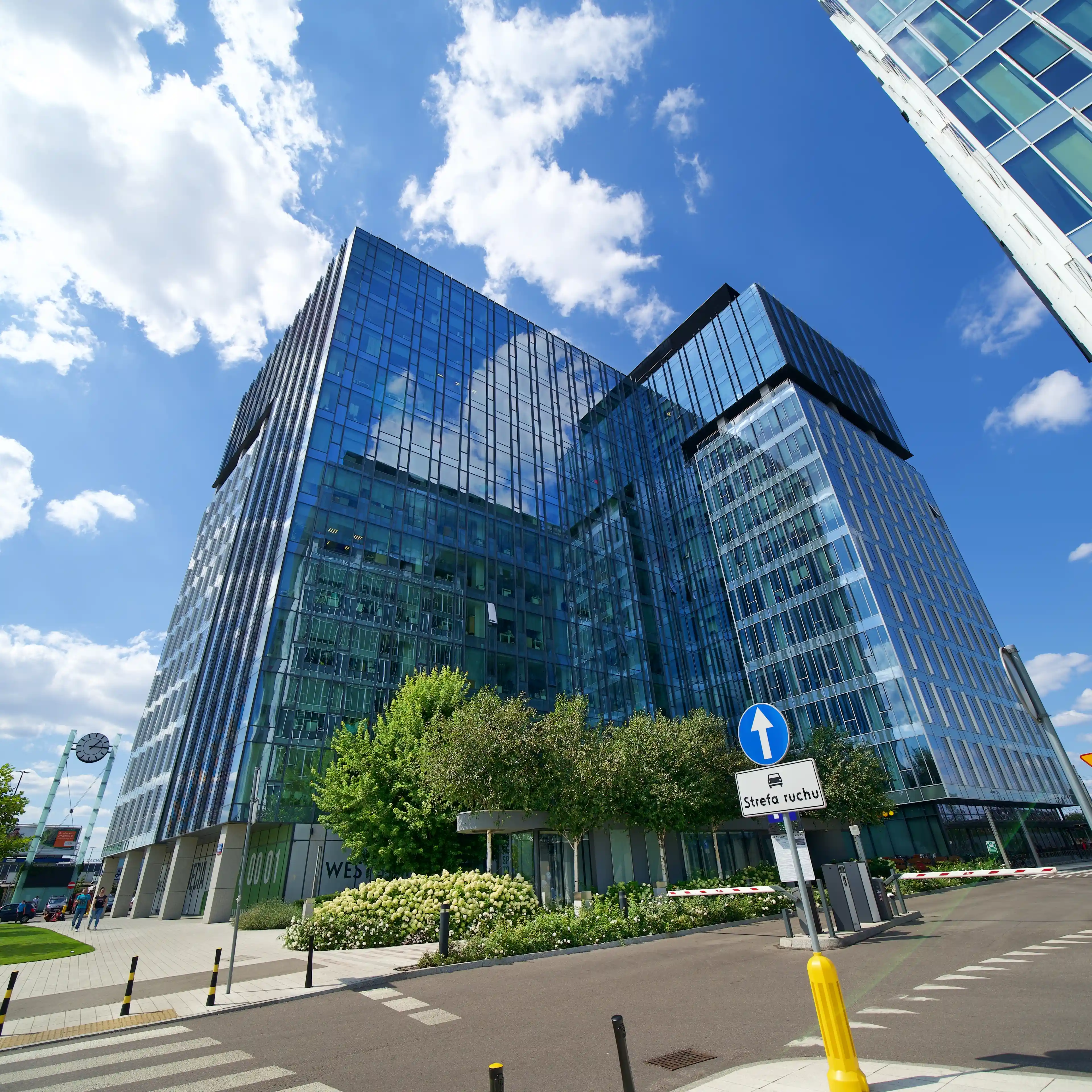 West Station II - Biura Serwisowane, Al. Jerozolimskie 142B, Warsaw, Ochota i Włochy