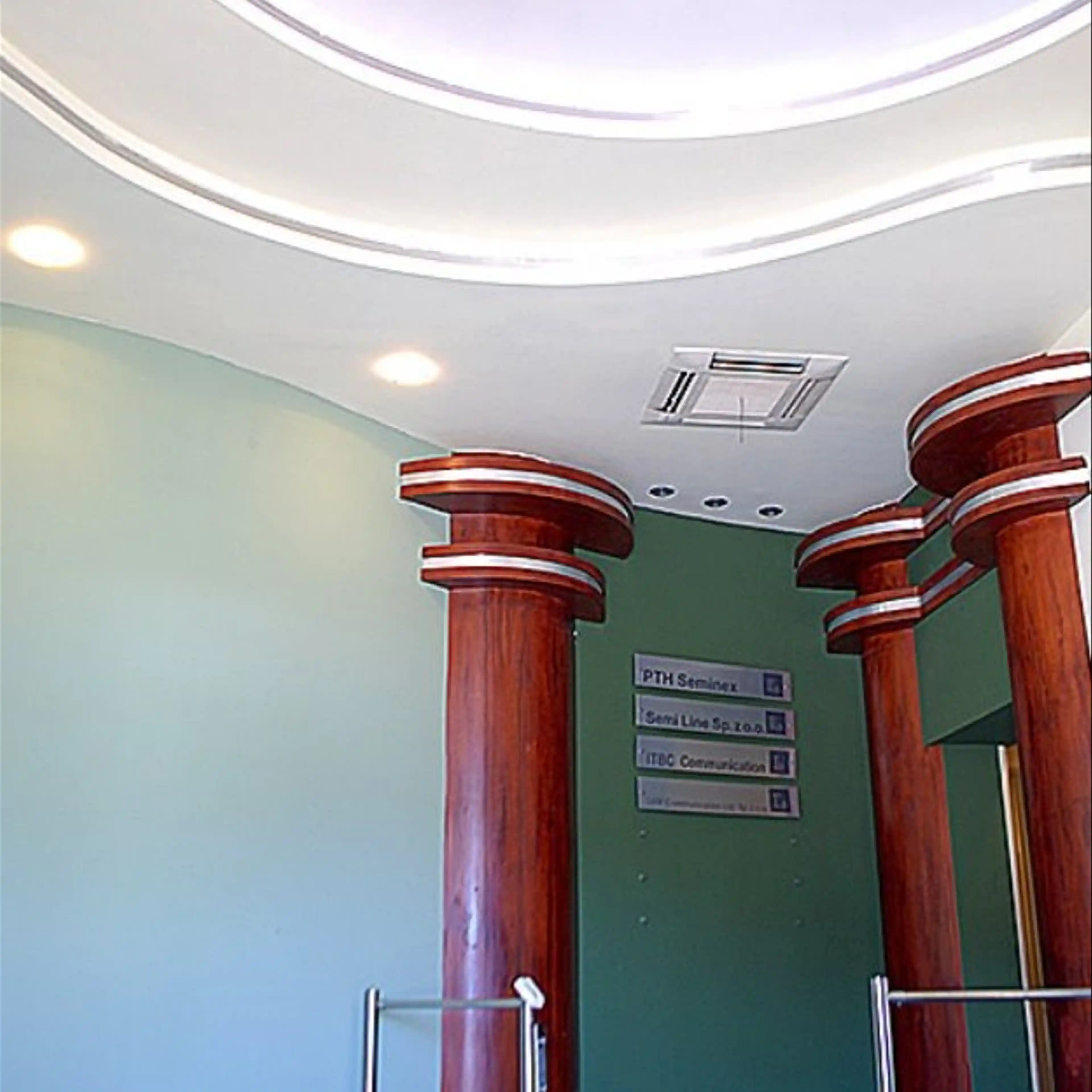 Seminex/Wał Miedzeszyński 630, Wał Miedzeszyński 630, Warszawa, Wawer