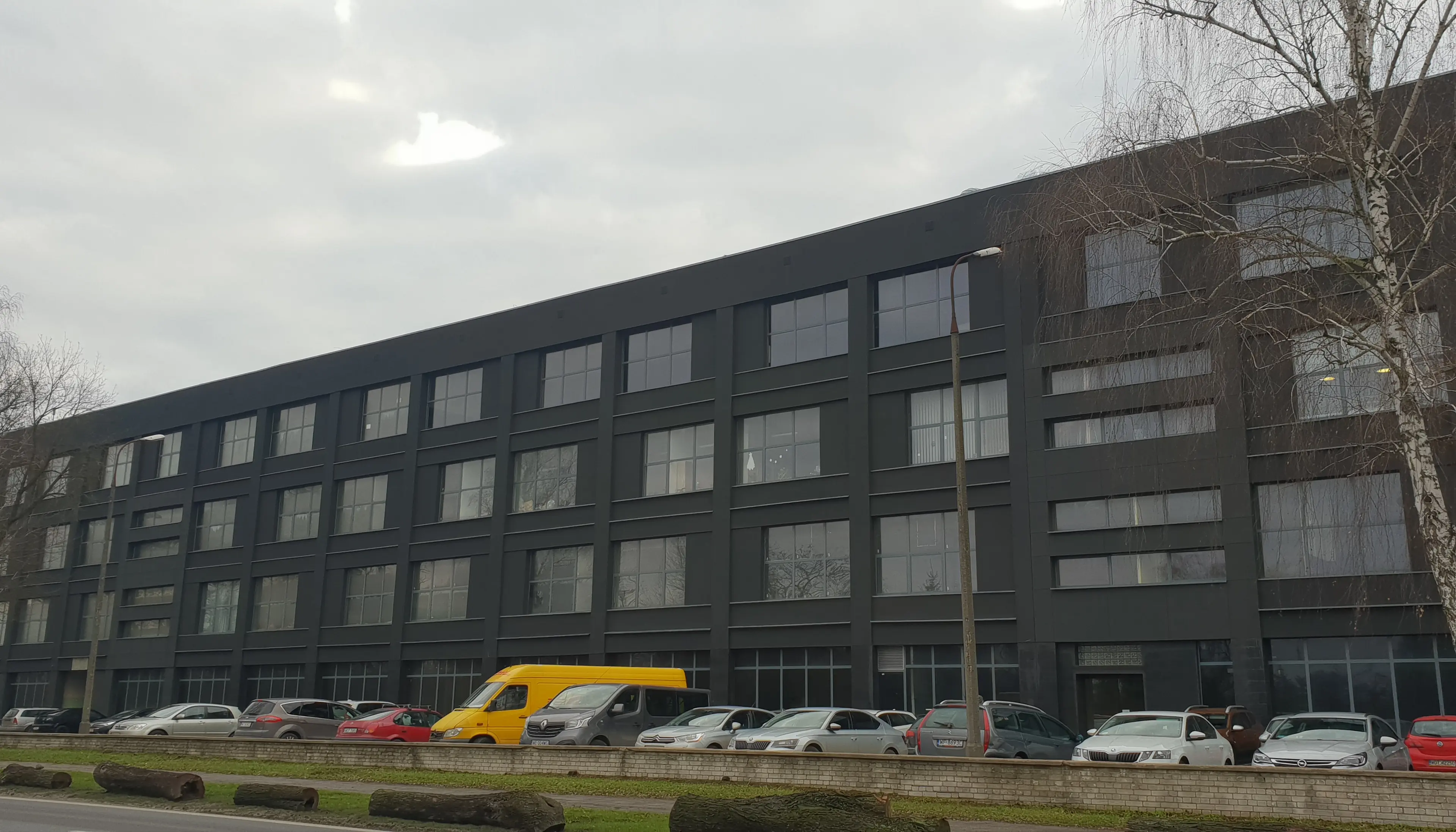 Centrum Handlowo - Biurowe Bysławska, Bysławska 84, Warszawa, Wawer
