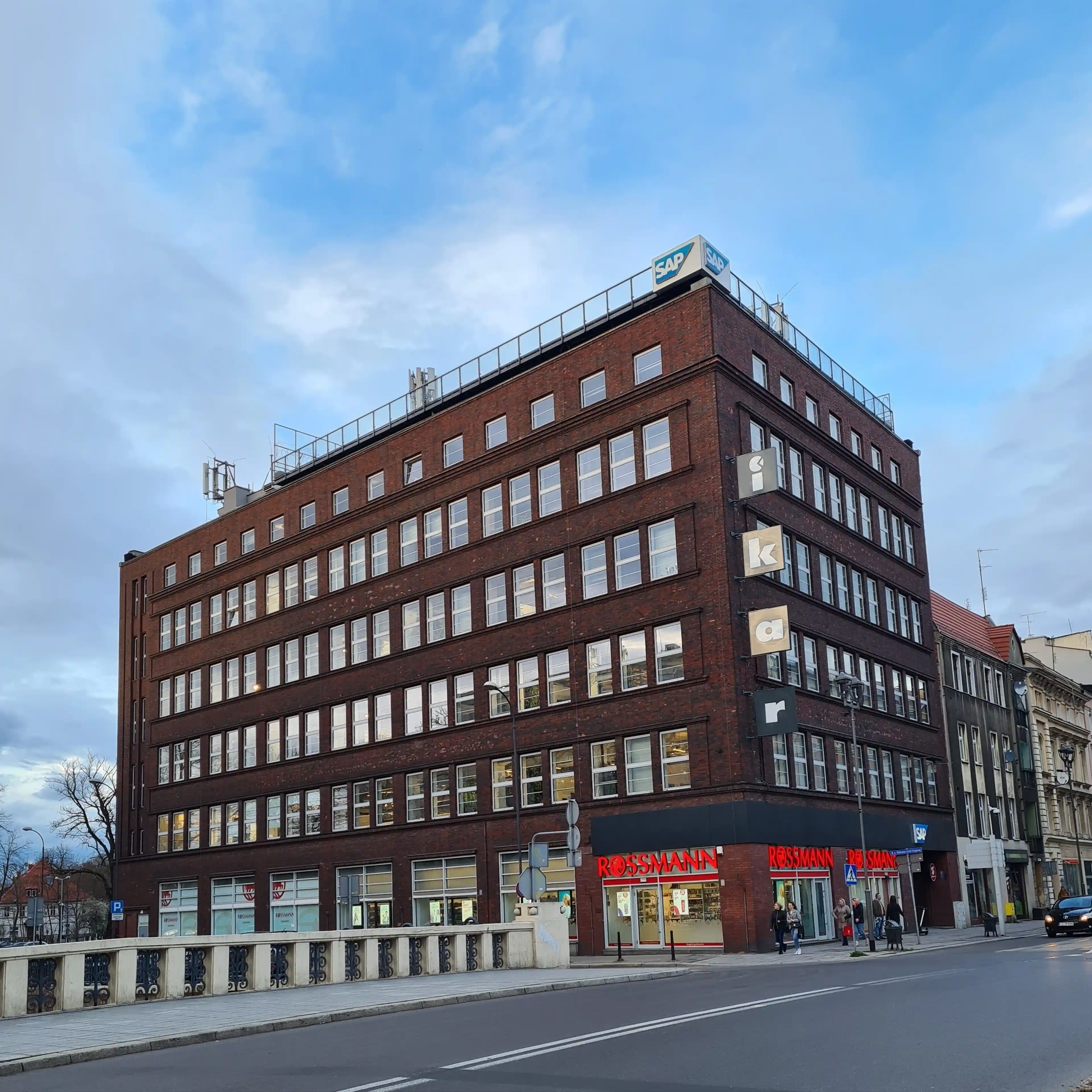 IKAR, Zwycięstwa 25/1, Gliwice, Śródmieście