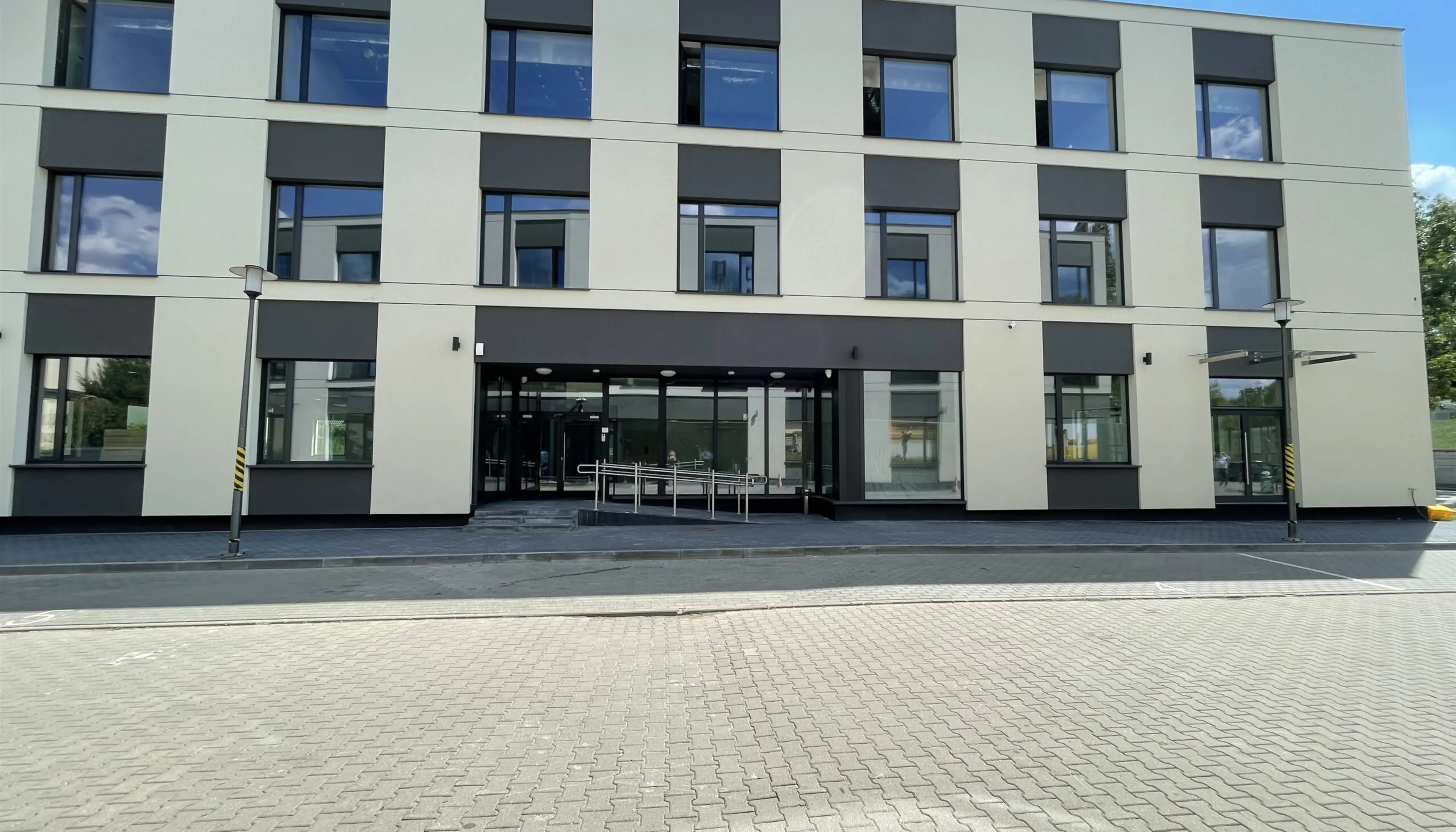 S-Bridge Office Park A2, Wał Miedzeszyński 606/608, Warsaw, Wawer