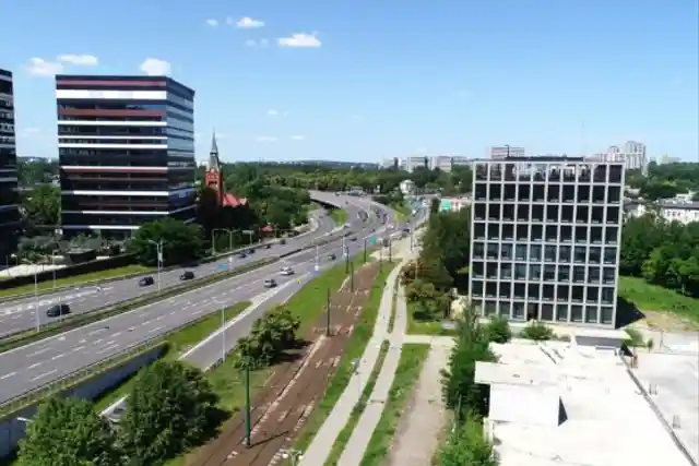 CH111, Chorzowska 111, Katowice, Dąb