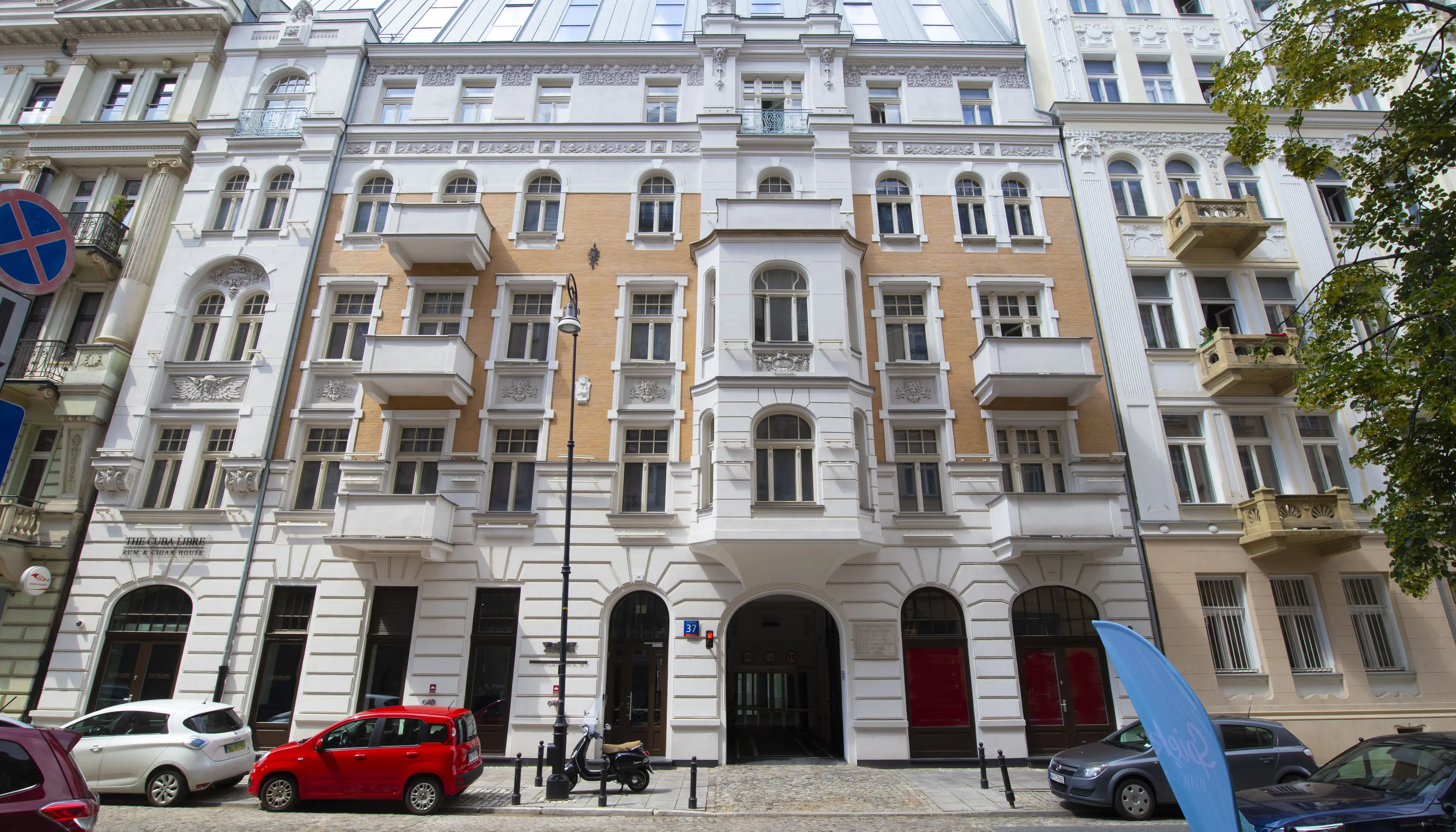 Poznańska 37 - Biura serwisowane, Poznańska 37, Warszawa, Centrum