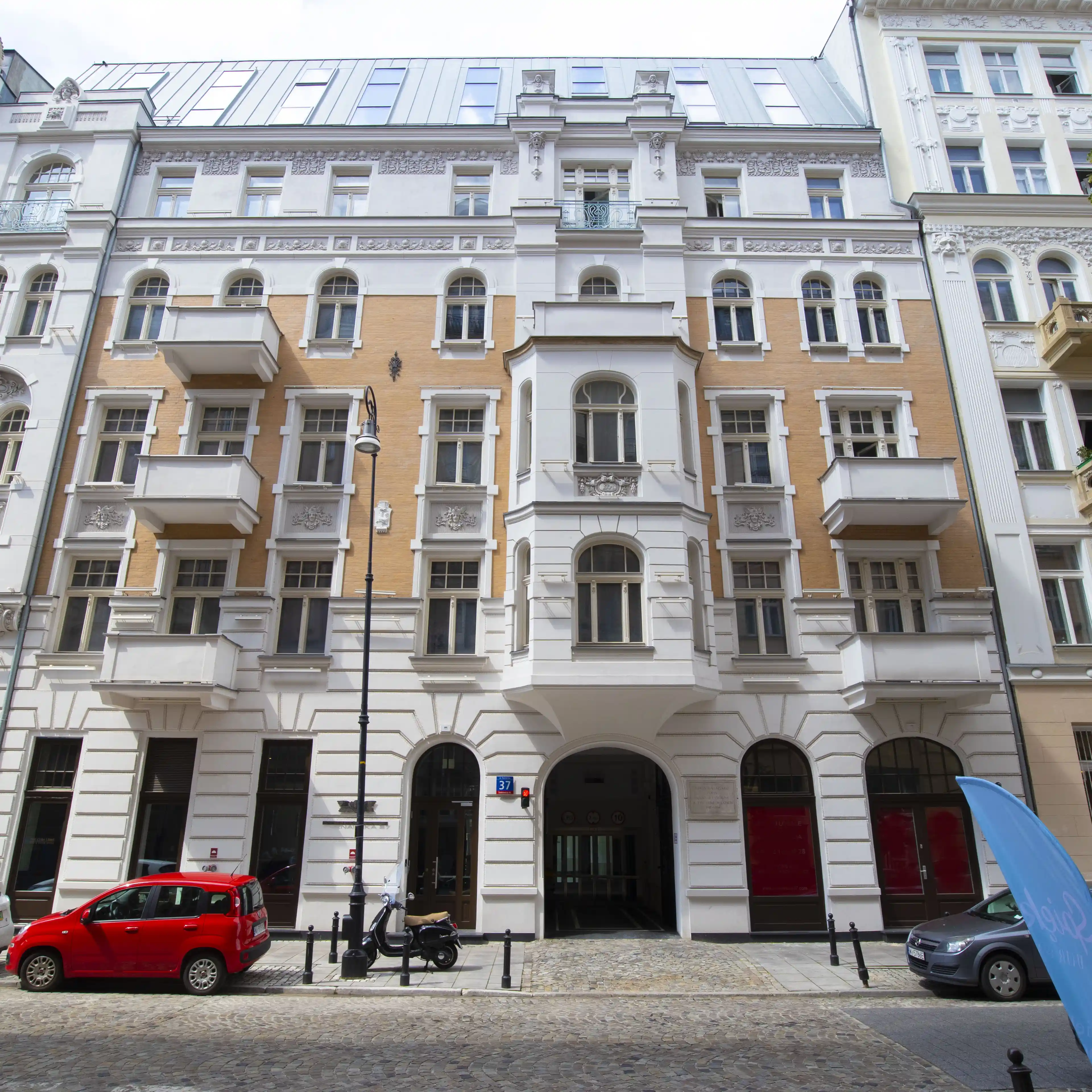 Poznańska 37 - Biura serwisowane, Poznańska 37, Warszawa, Centrum