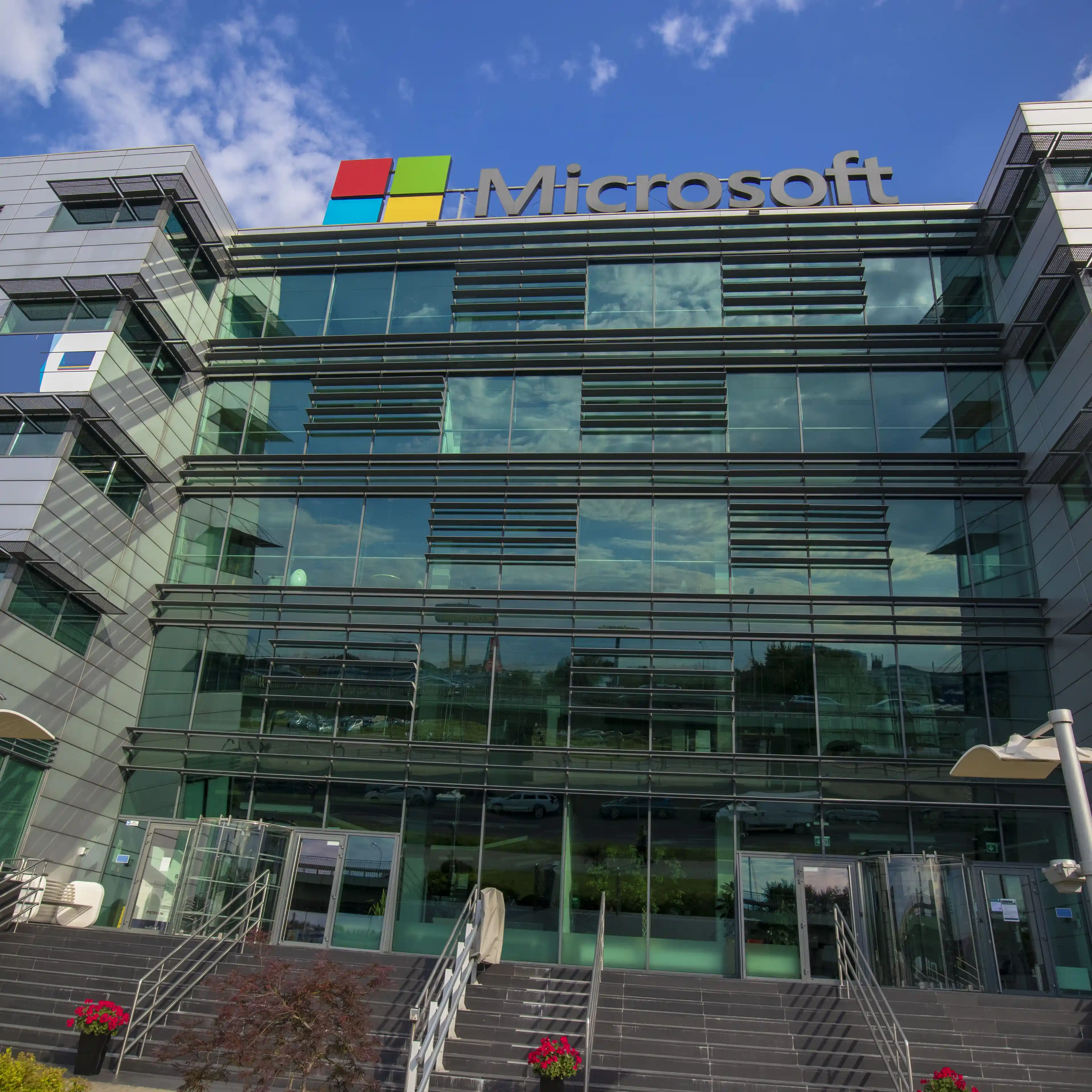 NOVU, Al. Jerozolimskie 195 A, Warsaw, Ochota i Włochy