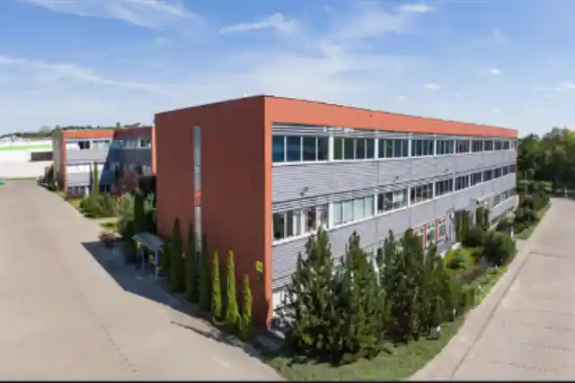 YouNick Poznań III, Krzemowa 1, Poznan, Winogrady