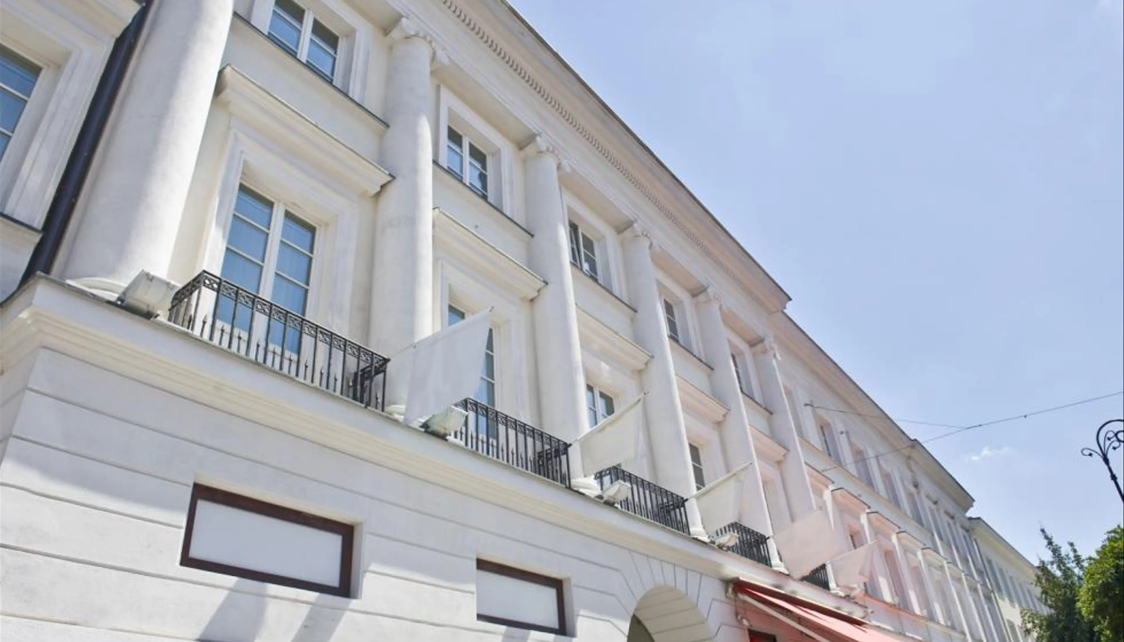 Nowy Świat 64, Nowy Świat 64, Warsaw, Centrum