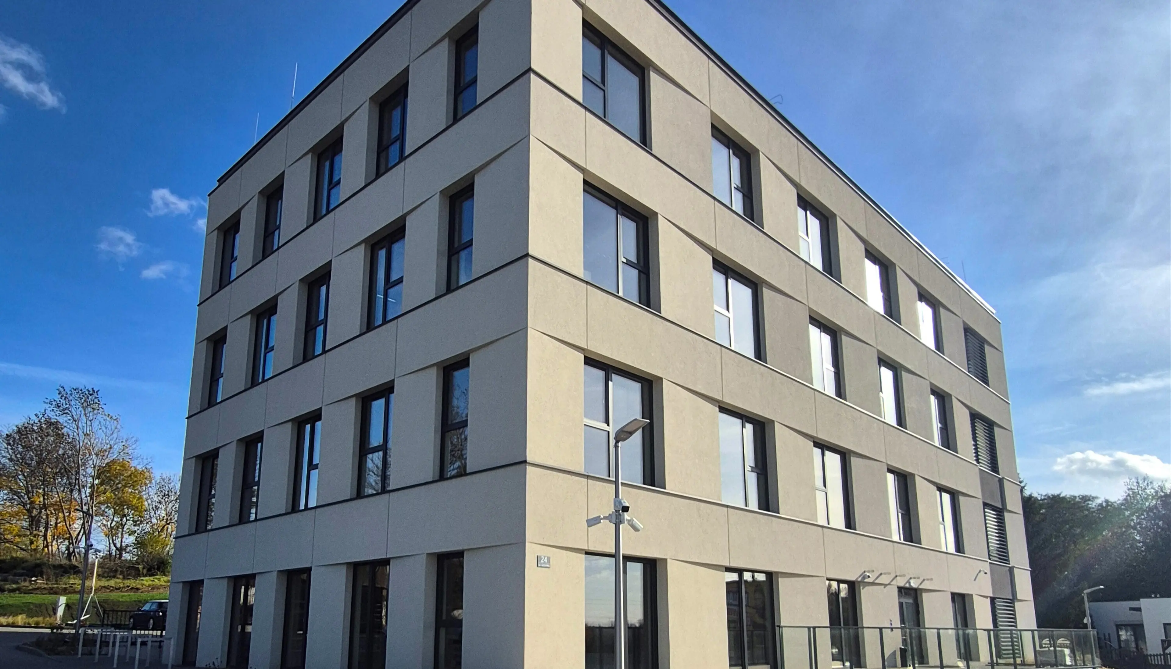 Warta Office, Gdyńska 24, Poznań, Główna