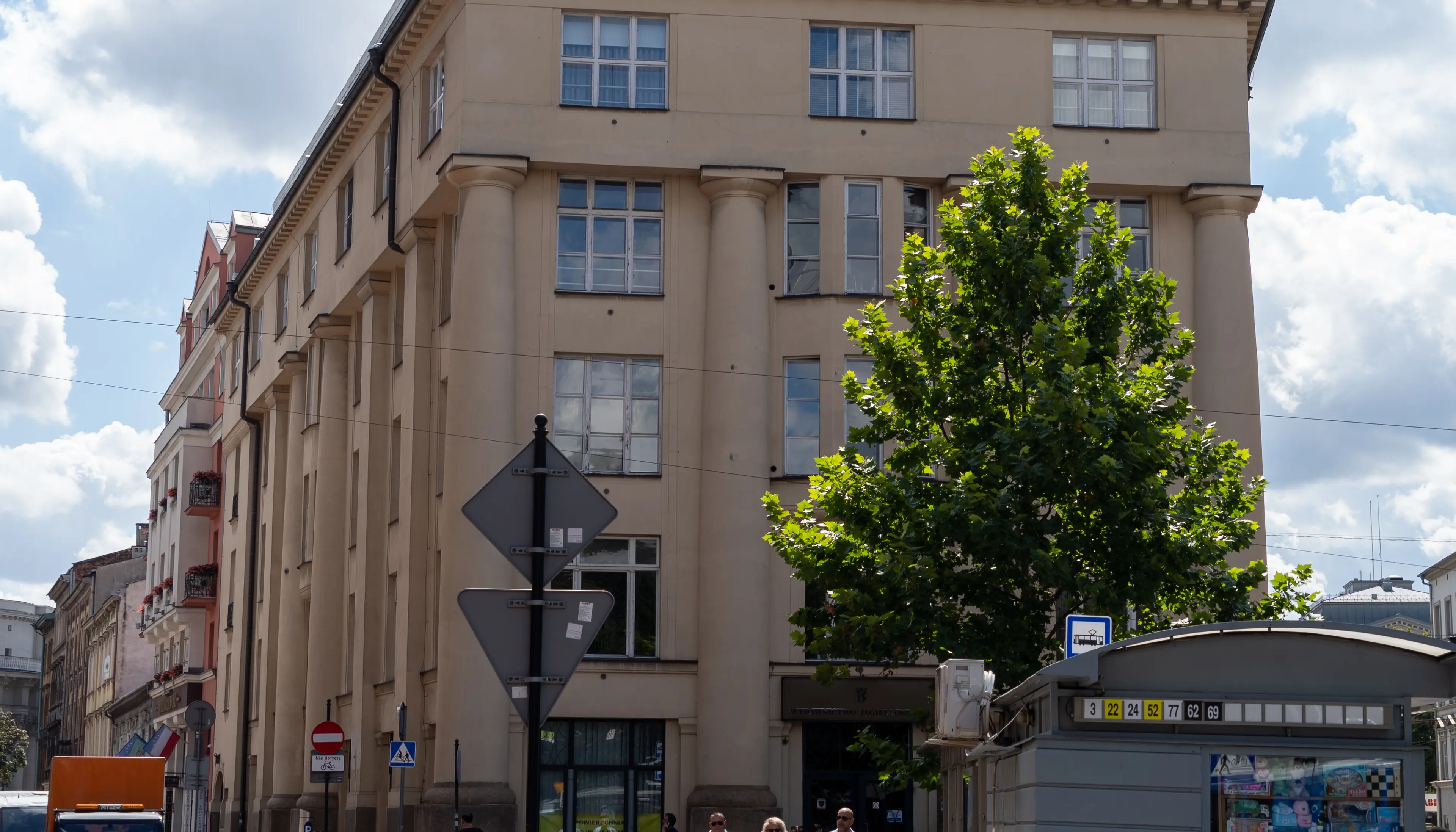 Pałac Prasy / Krążownik Wielopole, Wielopole 1, Kraków, Śródmieście