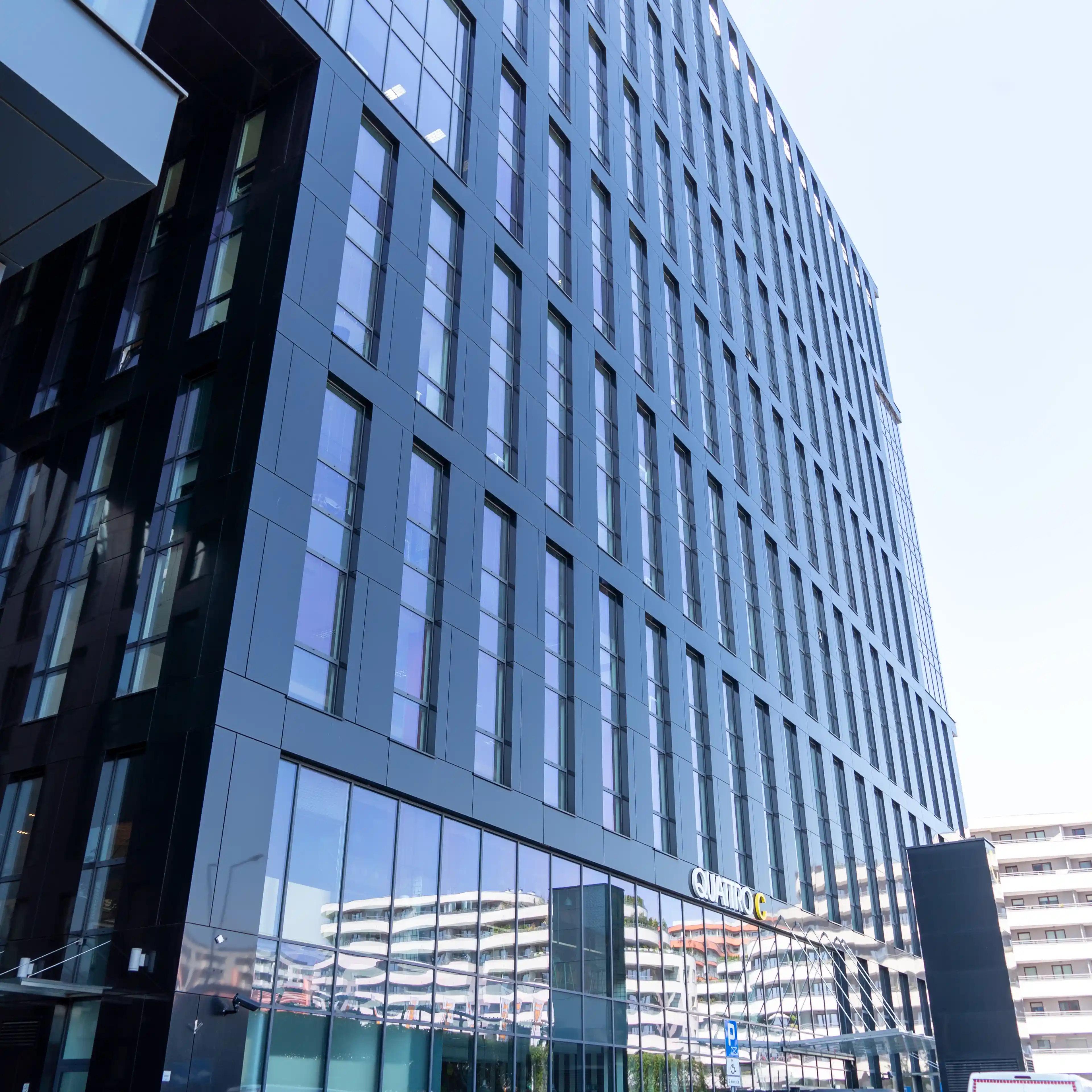 Quattro Business Park C, Bora Komorowskiego 25, Kraków, Północny Wschód