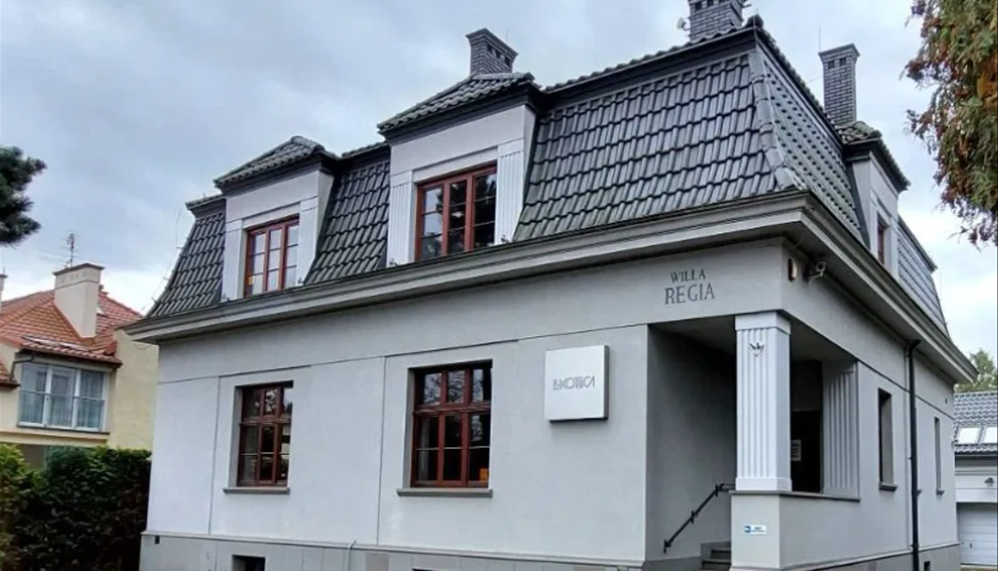 Willa Regia, Królowej Jadwigi 192, Kraków, Południowy Zachód