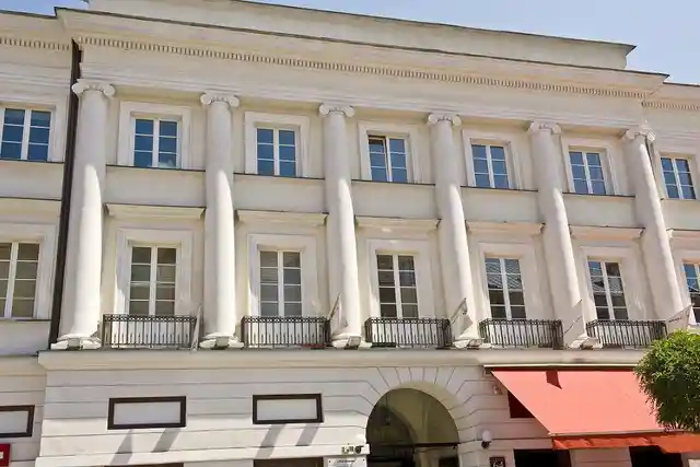 Nowy Świat 64, Nowy Świat 64, Warszawa, Centrum