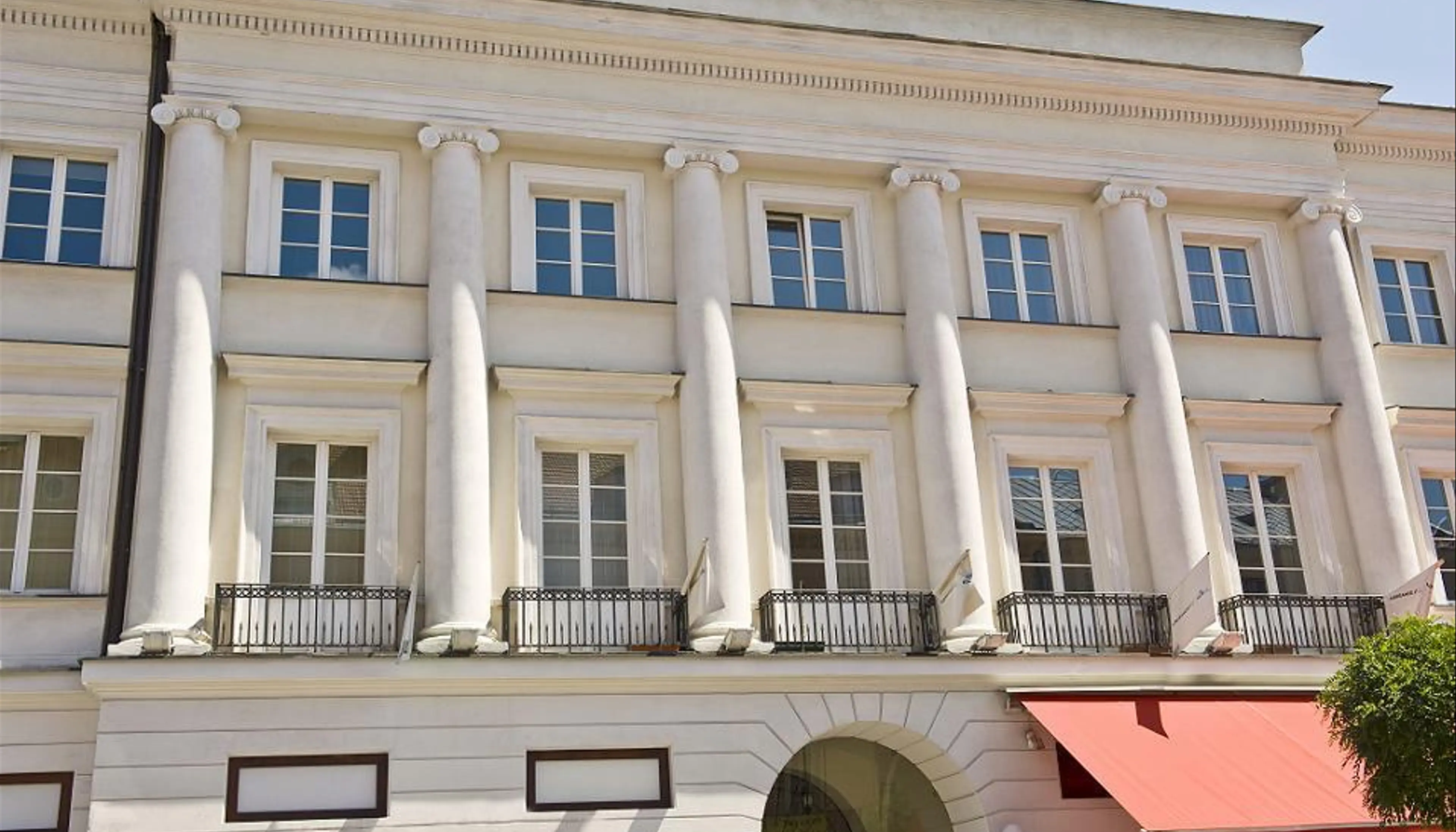 Nowy Świat 64, Nowy Świat 64, Warsaw, Centrum