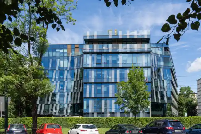 Park Club - 3 Maja 9, Al. 3 Maja 9, Kraków, Śródmieście