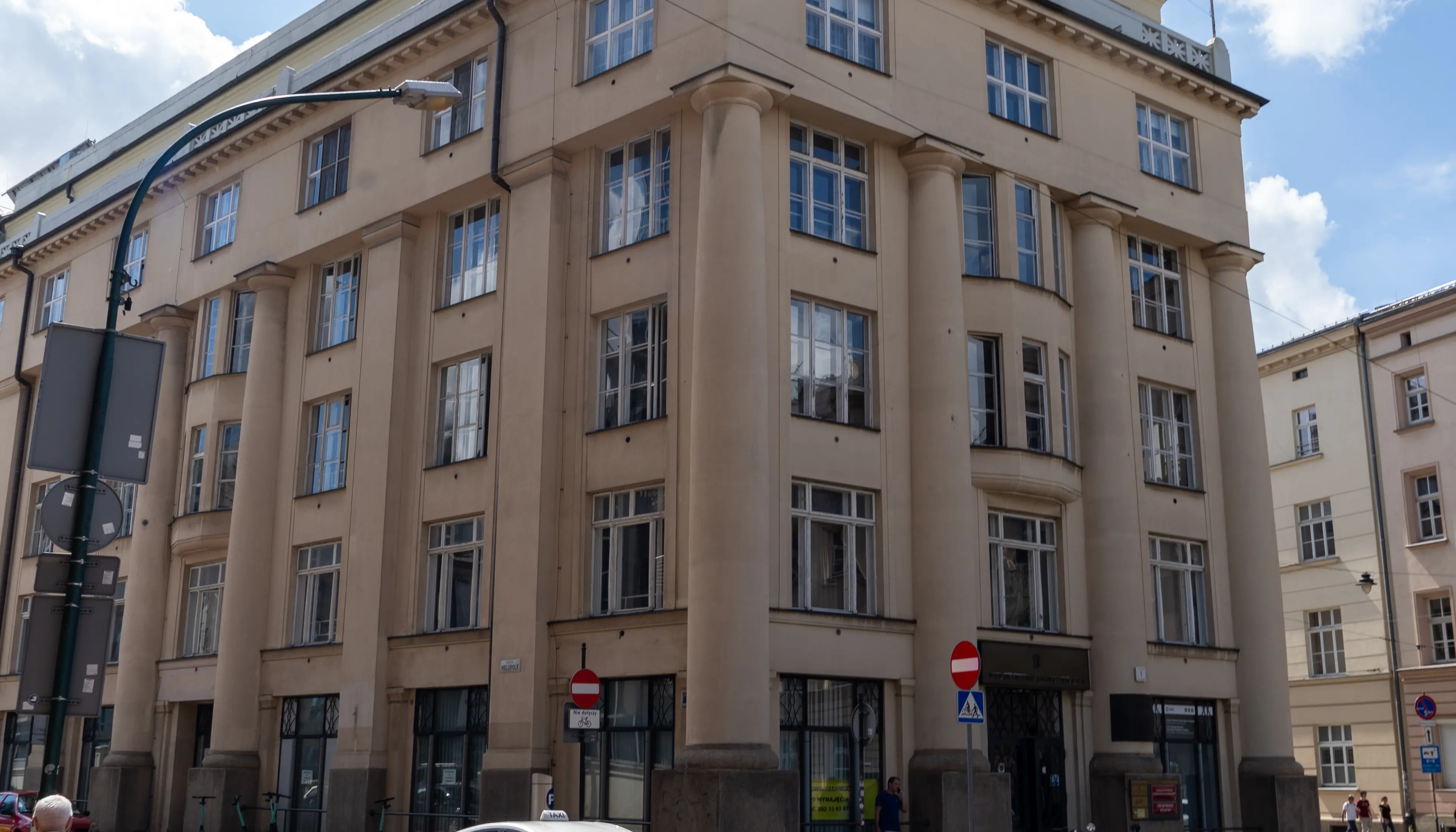 Pałac Prasy / Krążownik Wielopole, Wielopole 1, Kraków, Śródmieście