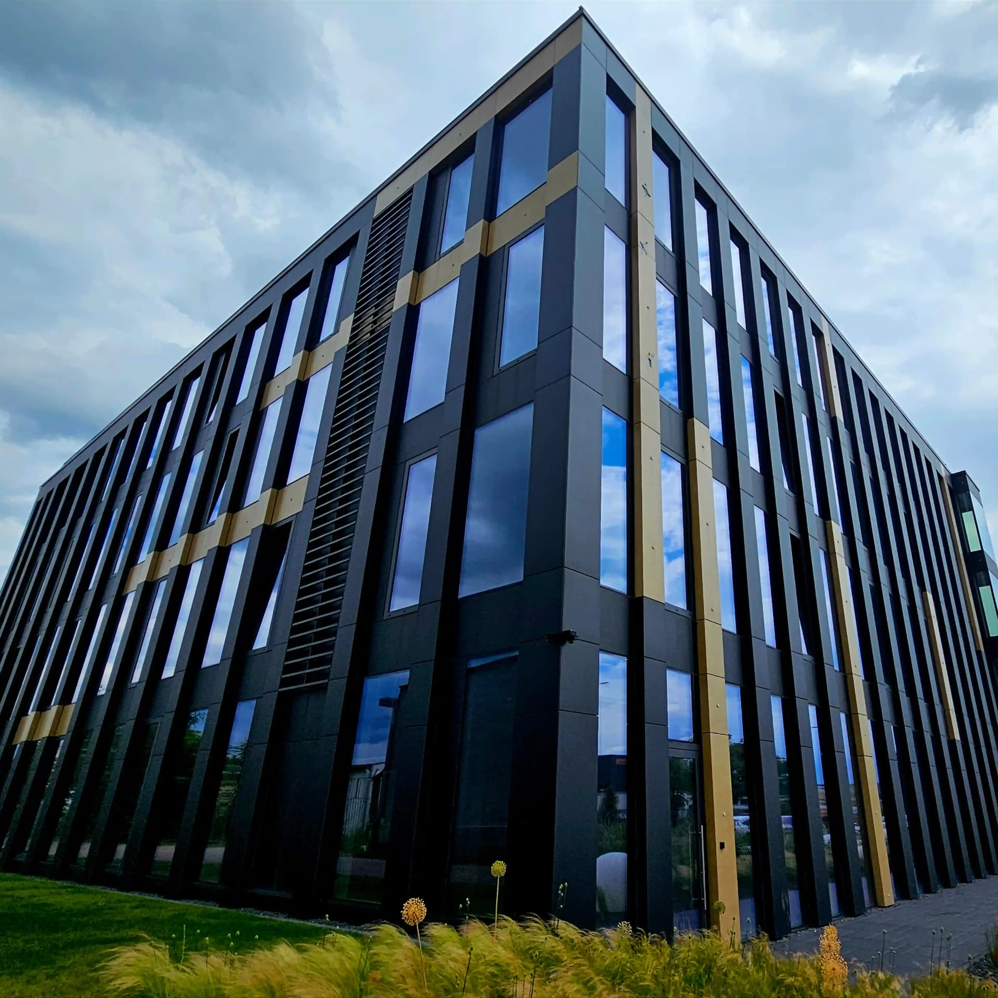 Hutnicza 16, Hutnicza 16, Gdynia, Chylonia