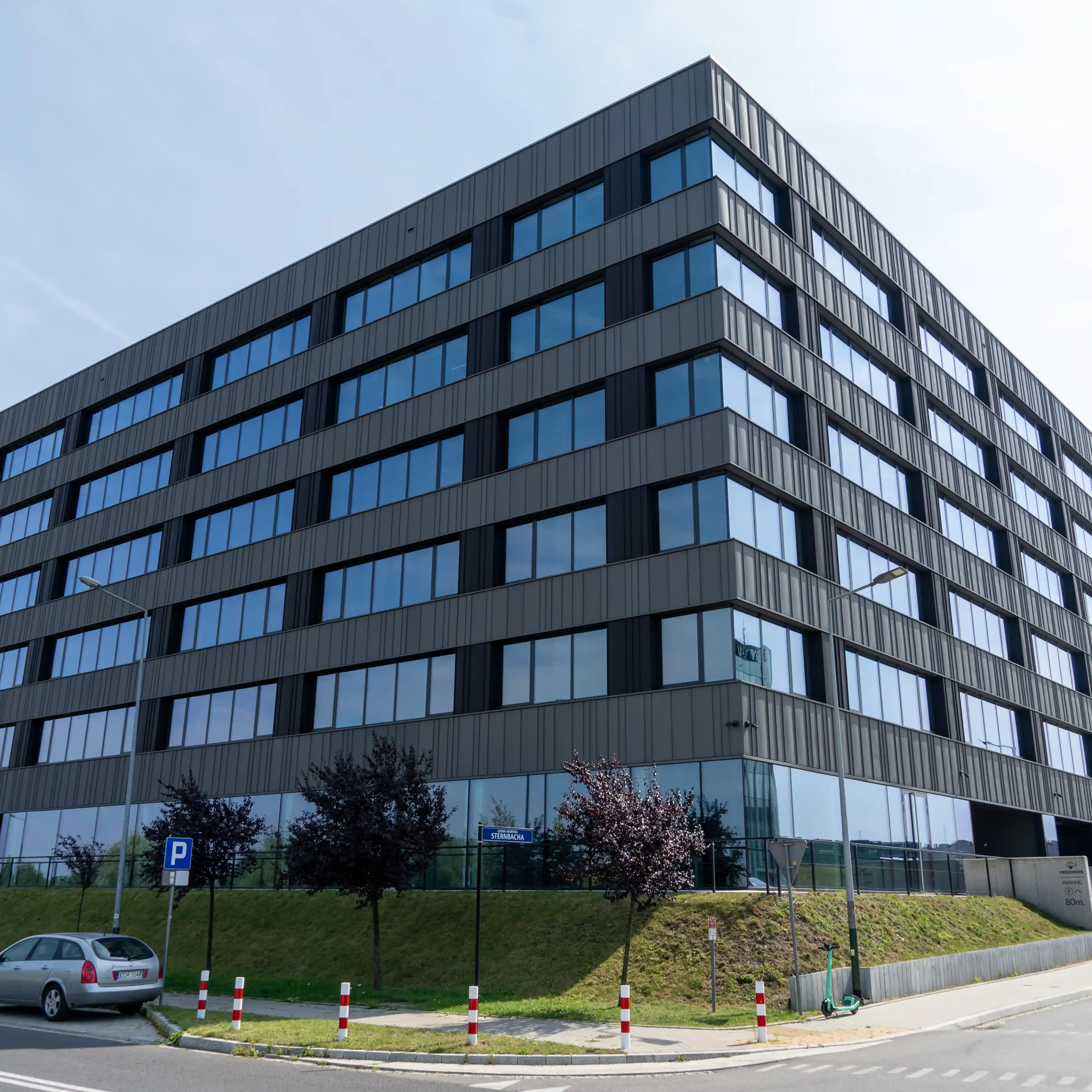 DOT Office L1, Czerwone Maki 87, Krakow, Południe