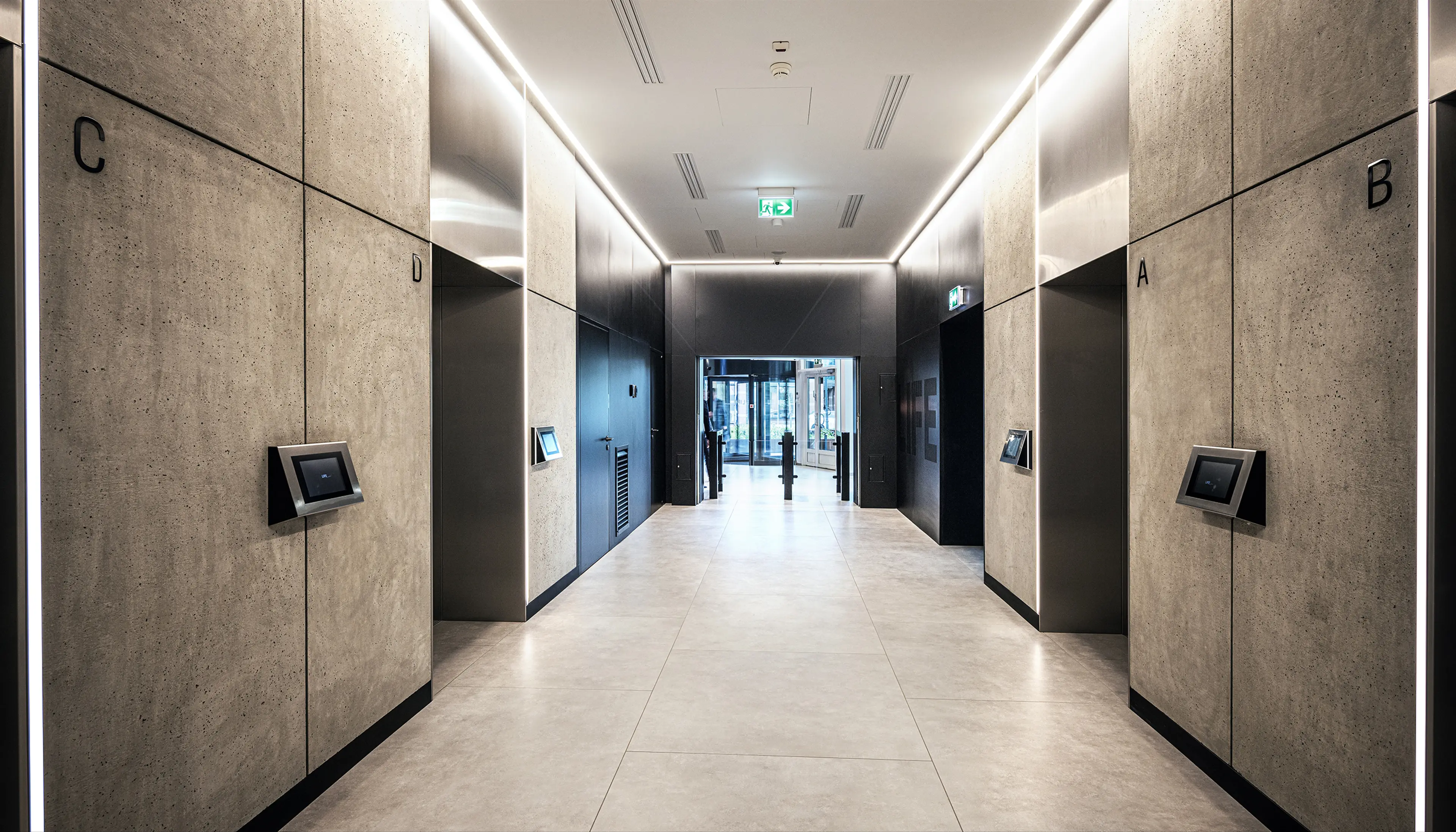 LIFE Building, Al. Jana Pawła II 25, Warsaw, Centrum