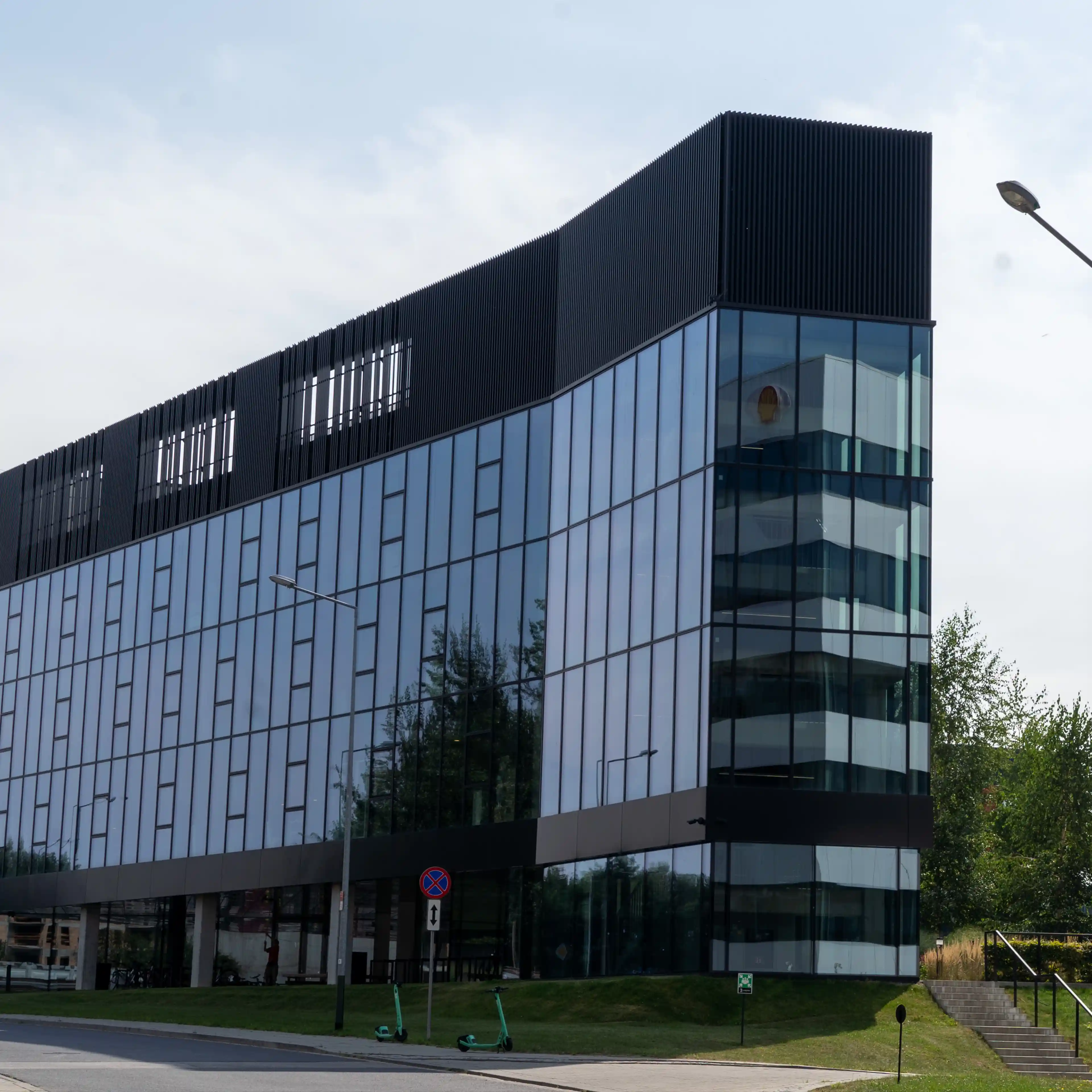 DOT Office G, Czerwone Maki, Kraków, Południe