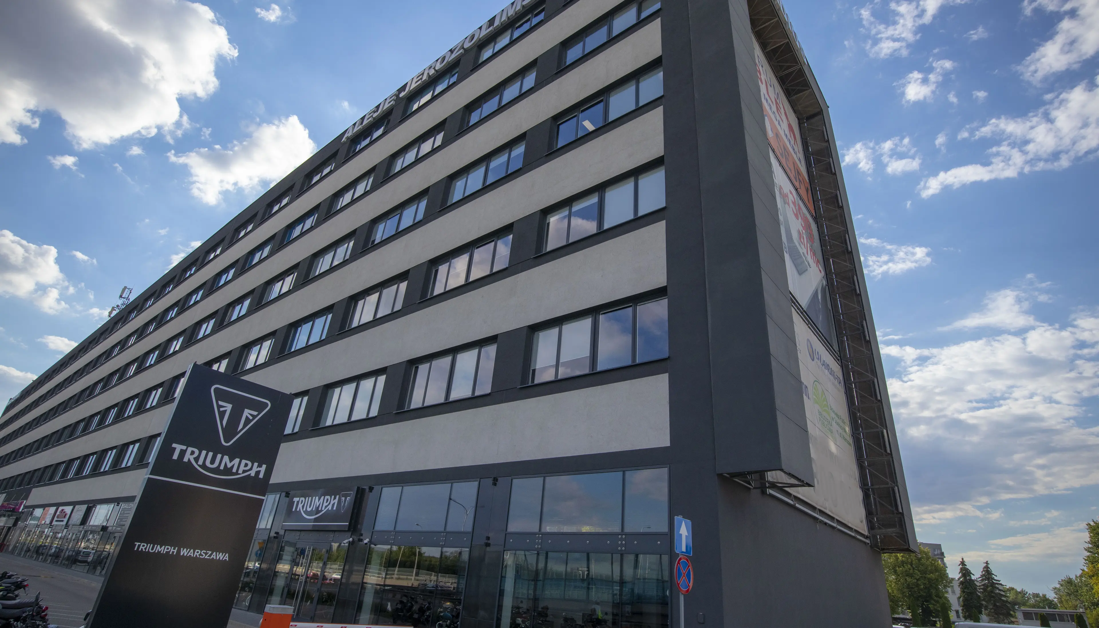 Jerozolimskie 200 / J200, Al. Jerozolimskie 200, Warszawa, Ochota i Włochy