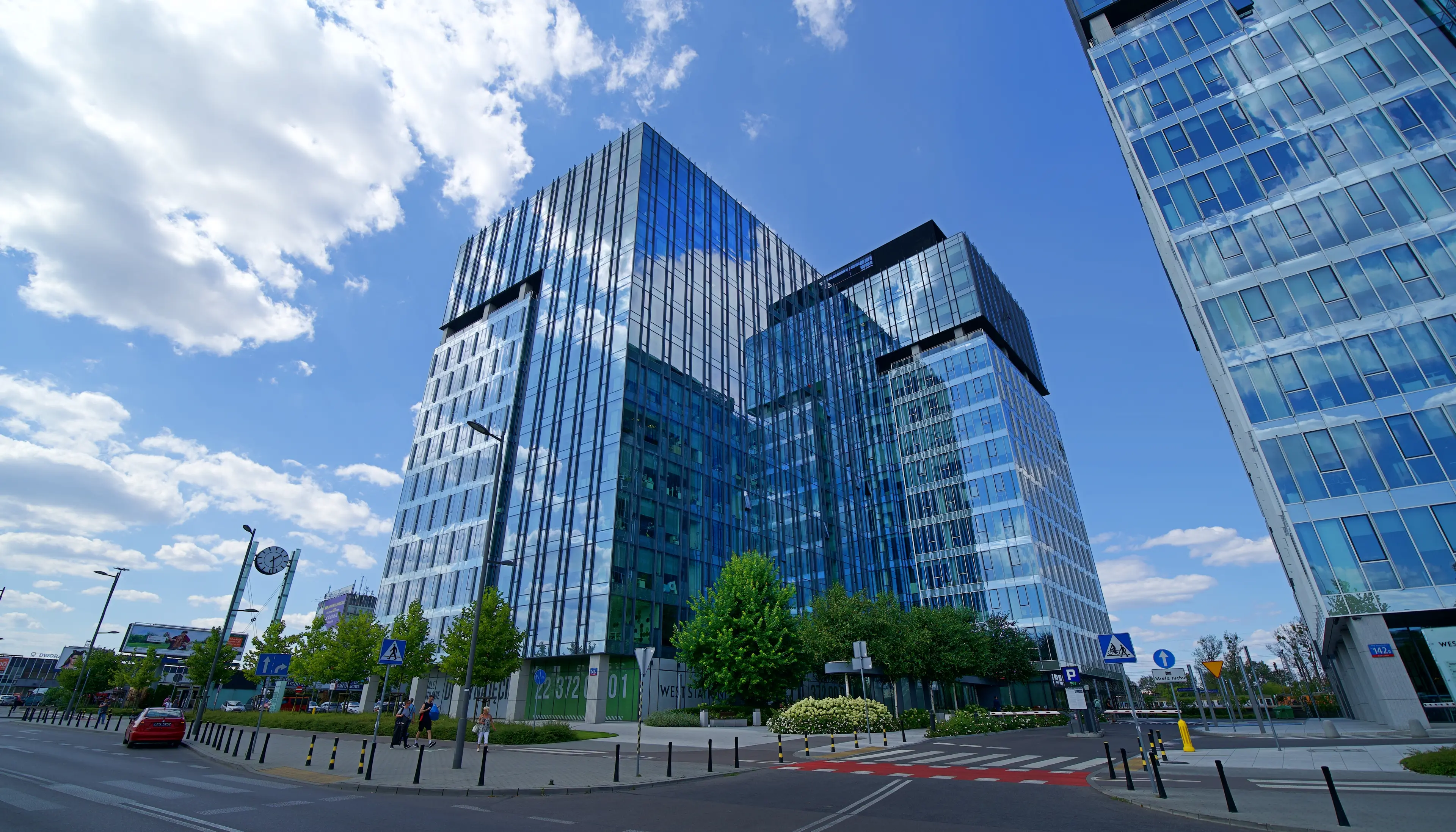 West Station II - Biura Serwisowane, Al. Jerozolimskie 142B, Warsaw, Ochota i Włochy
