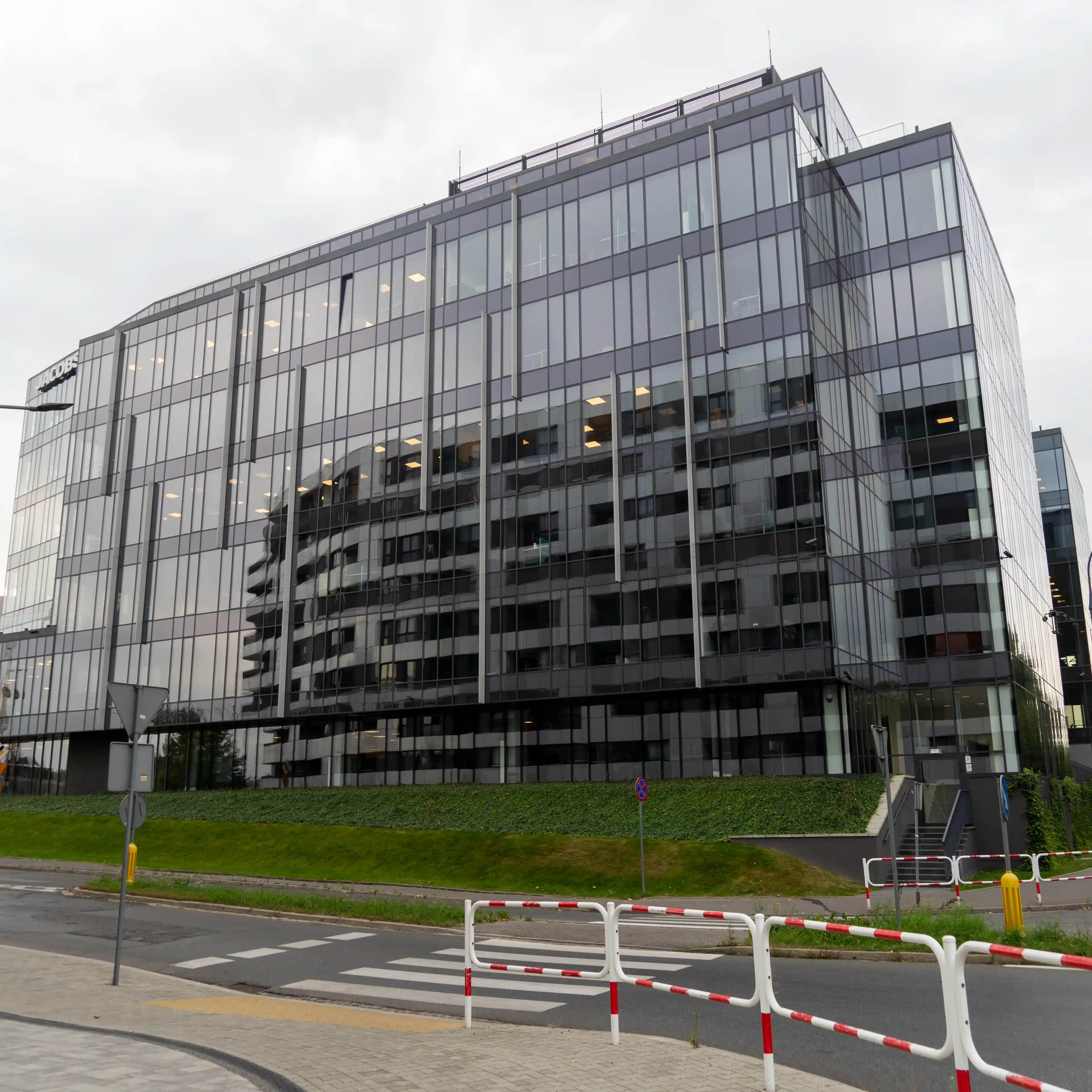 Vistula Business Garden / CH2M Center / Jacobs, Marii Konopnickiej 31, Krakow, Śródmieście