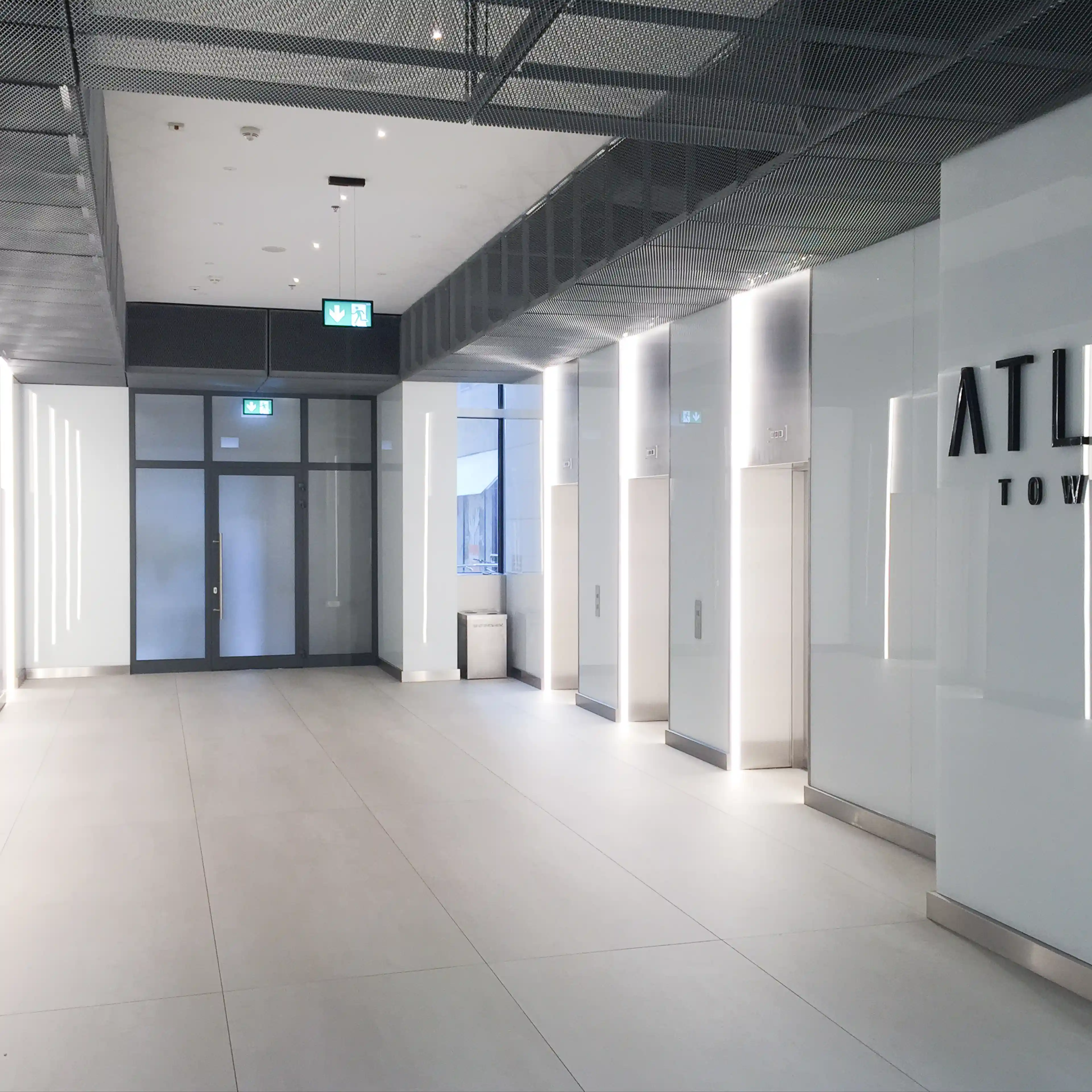 Atlas Tower/ Millennium Plaza, Al. Jerozolimskie 123 A, Warszawa, Centrum