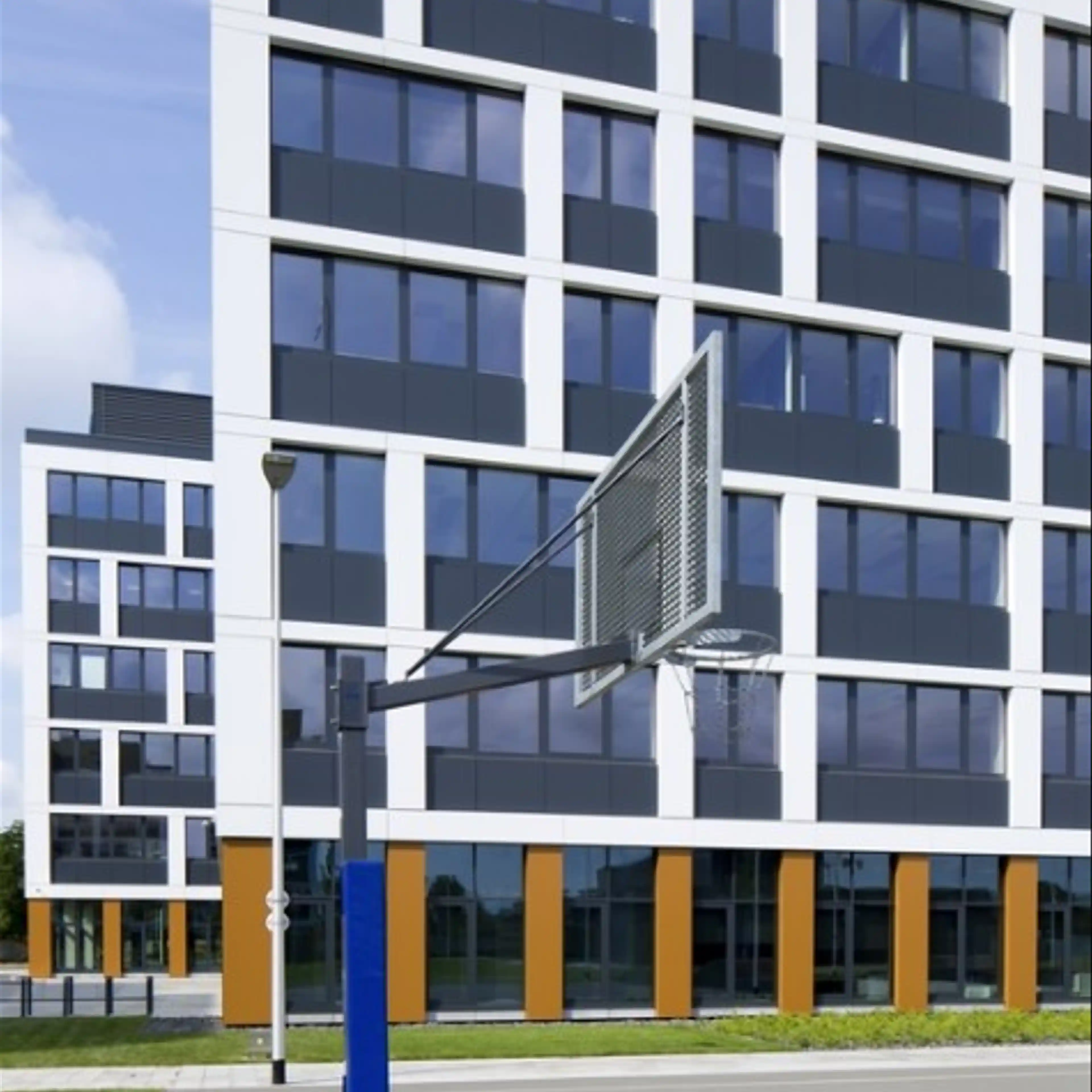 Business Garden Wrocław I - Budynek 2, Legnicka 48, Wrocław, Fabryczna