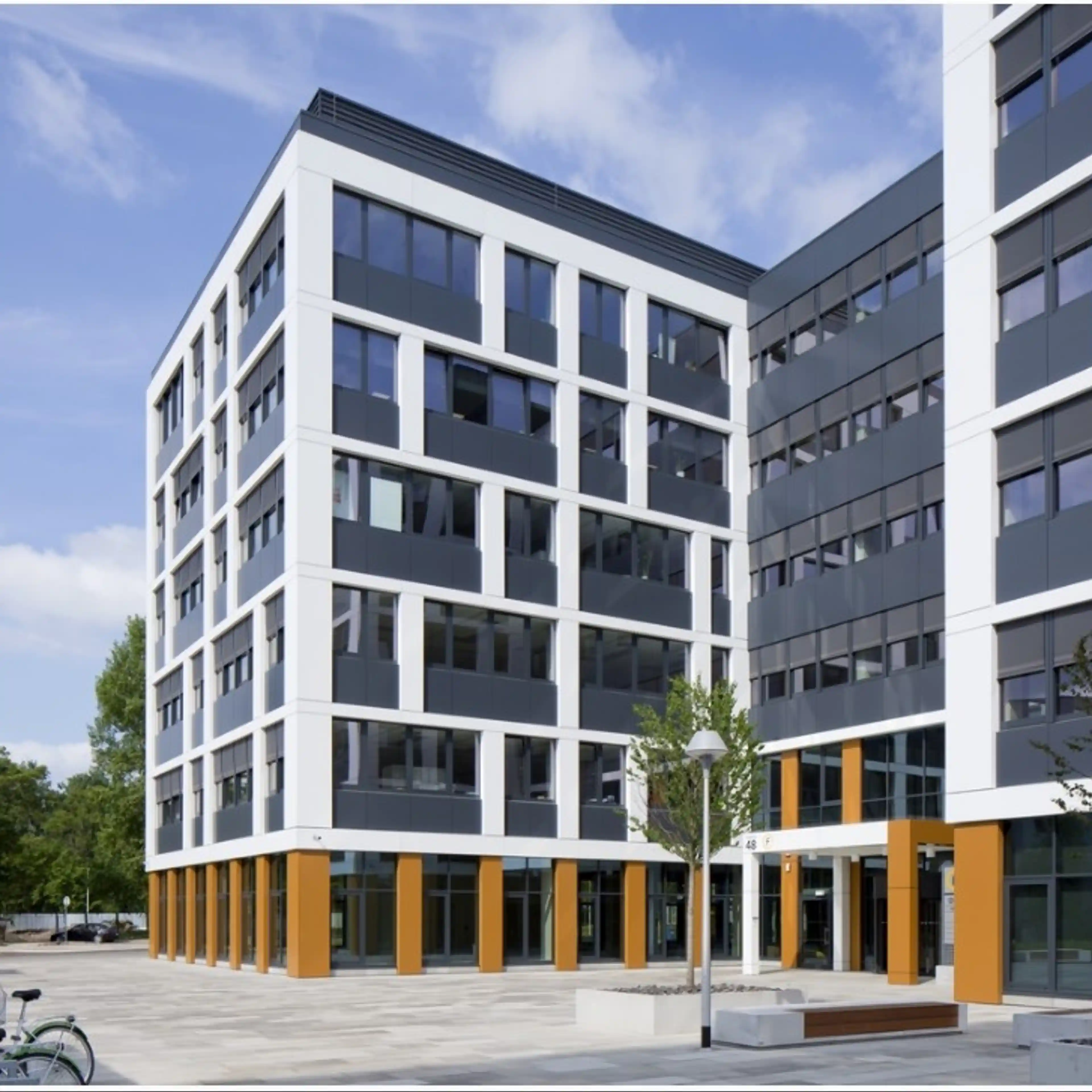 Business Garden Wrocław II - Budynek 9, Legnicka 45-50, Wrocław, Fabryczna