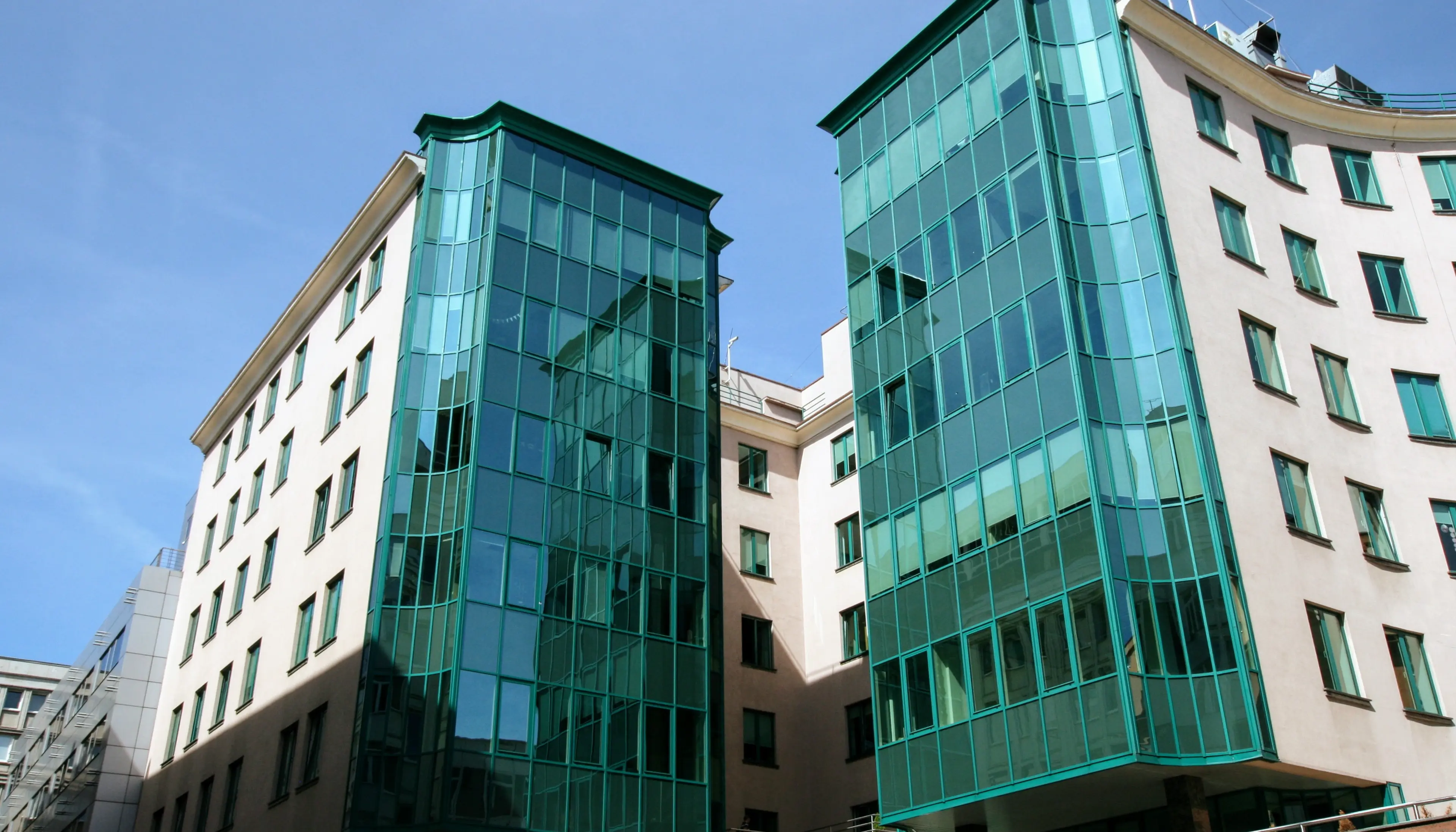 Bliski Centrum, Żurawia 8, Warsaw, Centrum