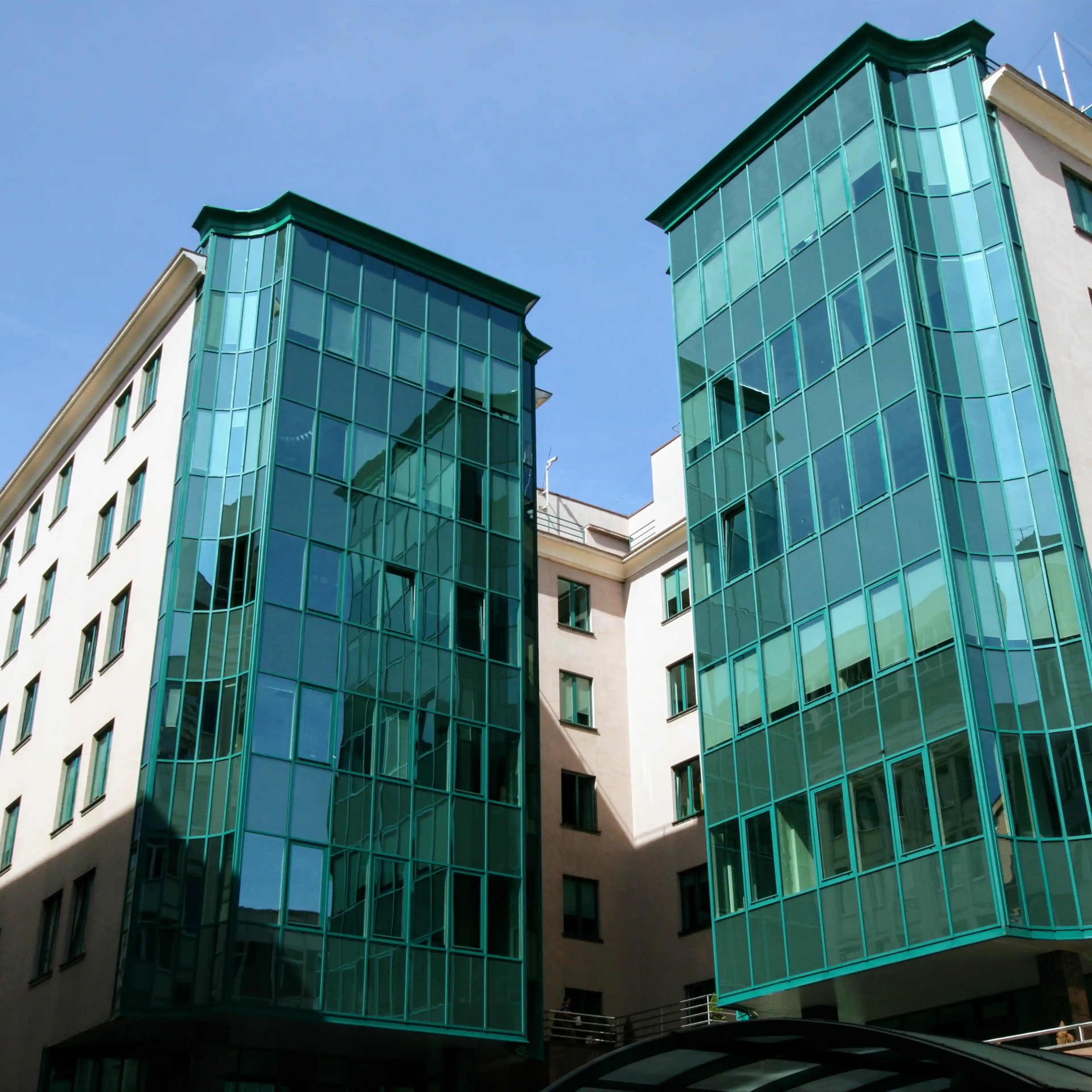 Bliski Centrum, Żurawia 8, Warsaw, Centrum