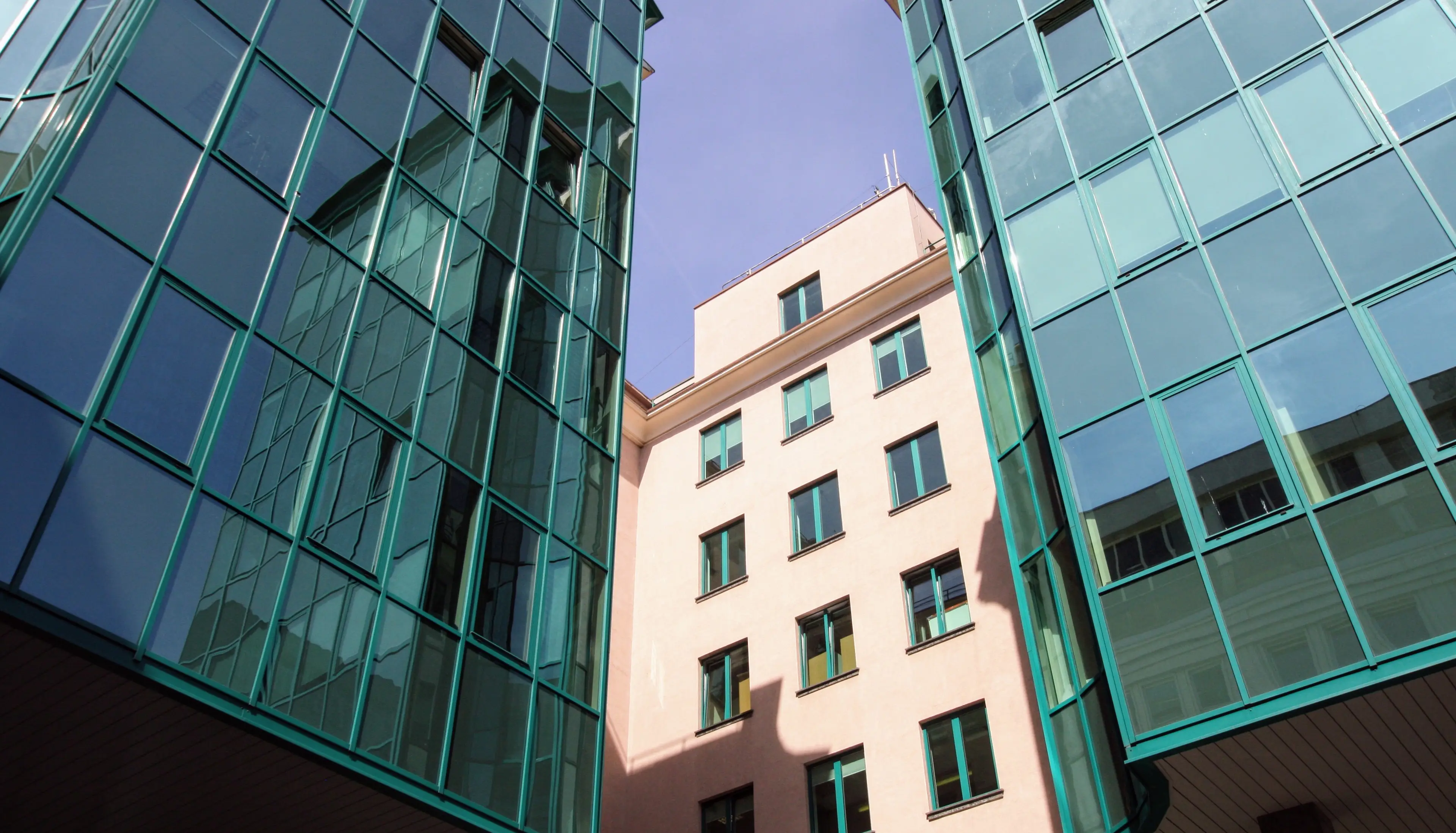 Bliski Centrum, Żurawia 8, Warsaw, Centrum