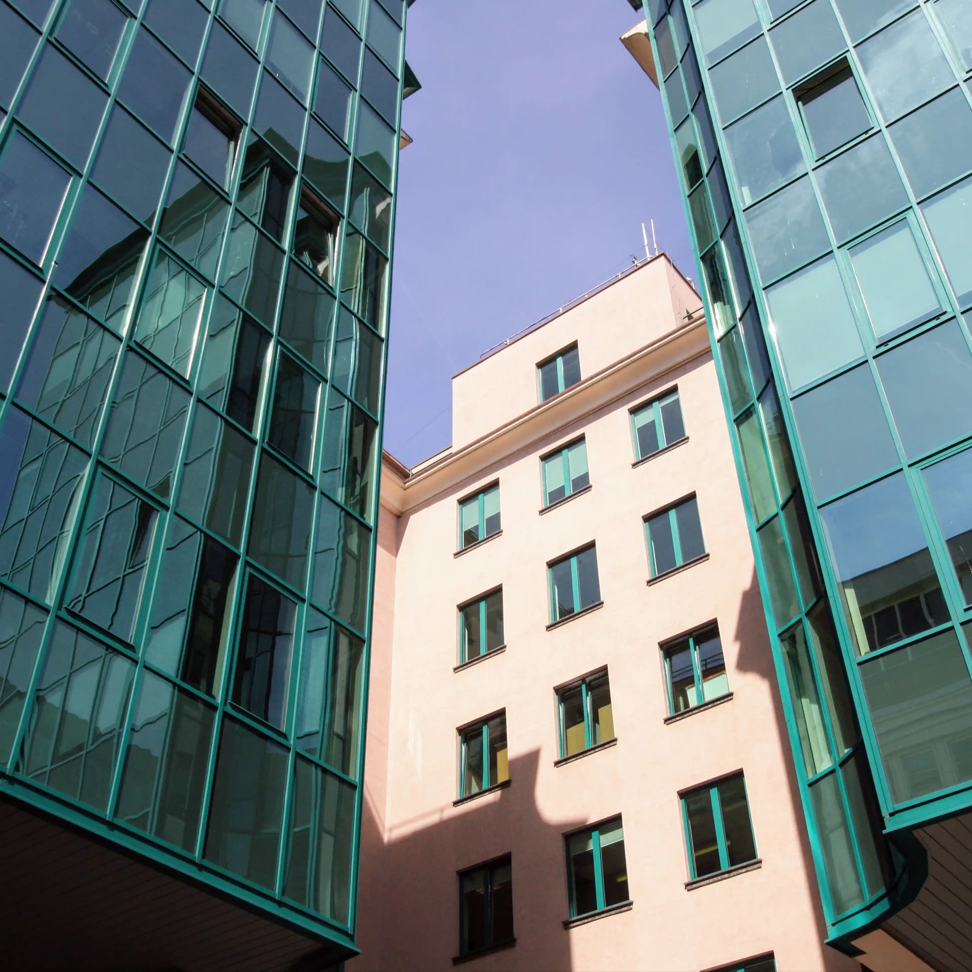 Bliski Centrum, Żurawia 8, Warsaw, Centrum