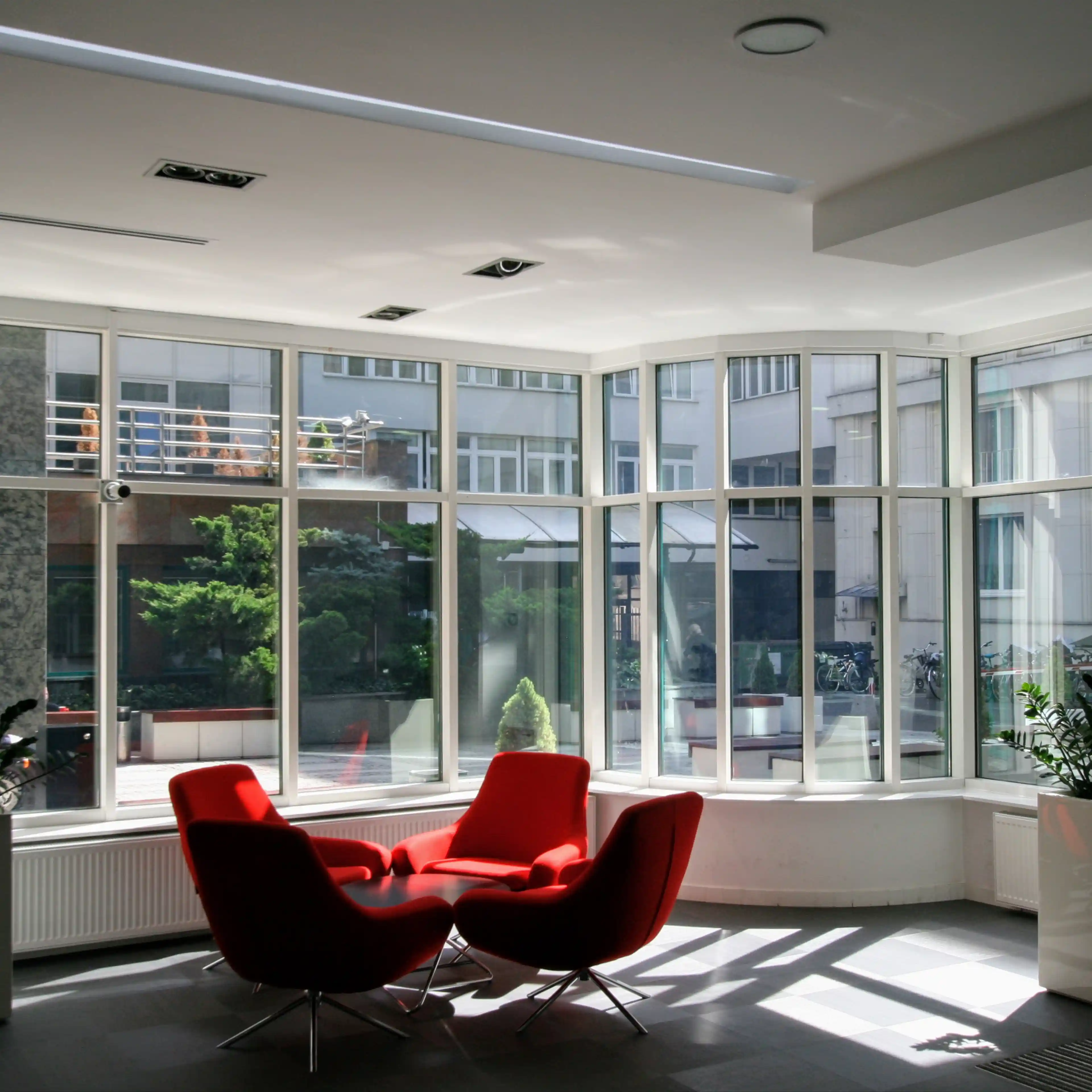 Bliski Centrum, Żurawia 8, Warsaw, Centrum