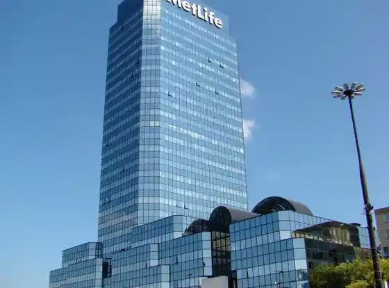 TV Republika będzie nadawać z Błękitnego Wieżowca w Warszawie