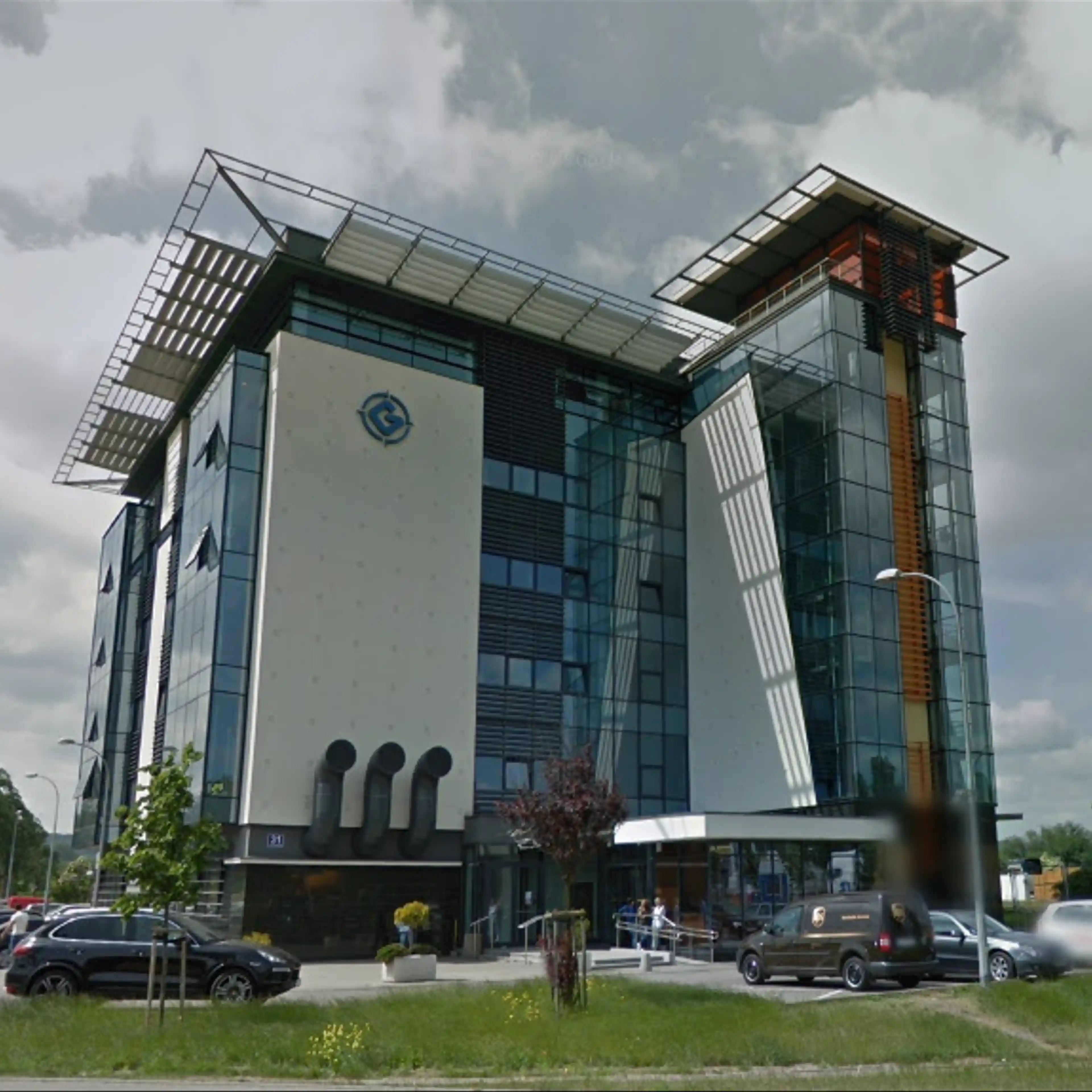 Biurowiec Zarządu Morskiego Portu Gdynia, Janka Wiśniewskiego 31, Gdynia, Leszczynki