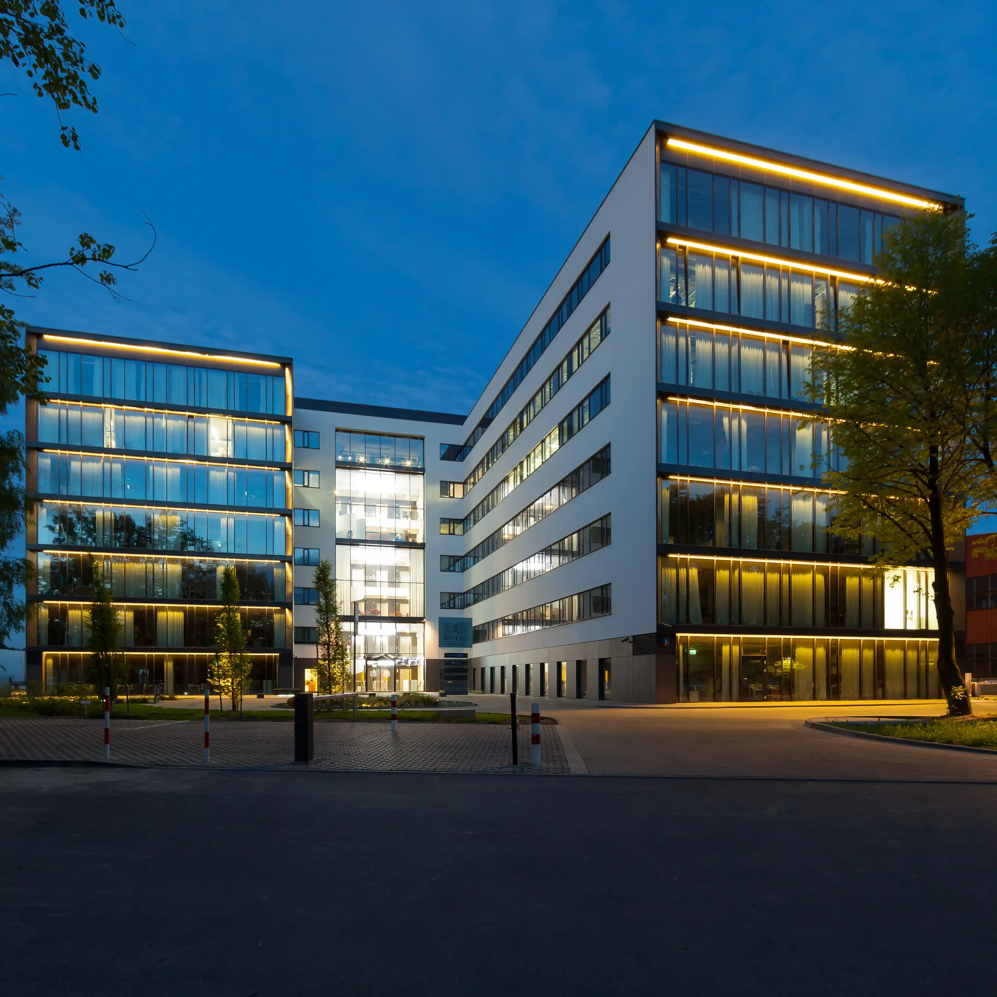 Bolero Office Point, Równoległa 4A, Warsaw, Ochota i Włochy