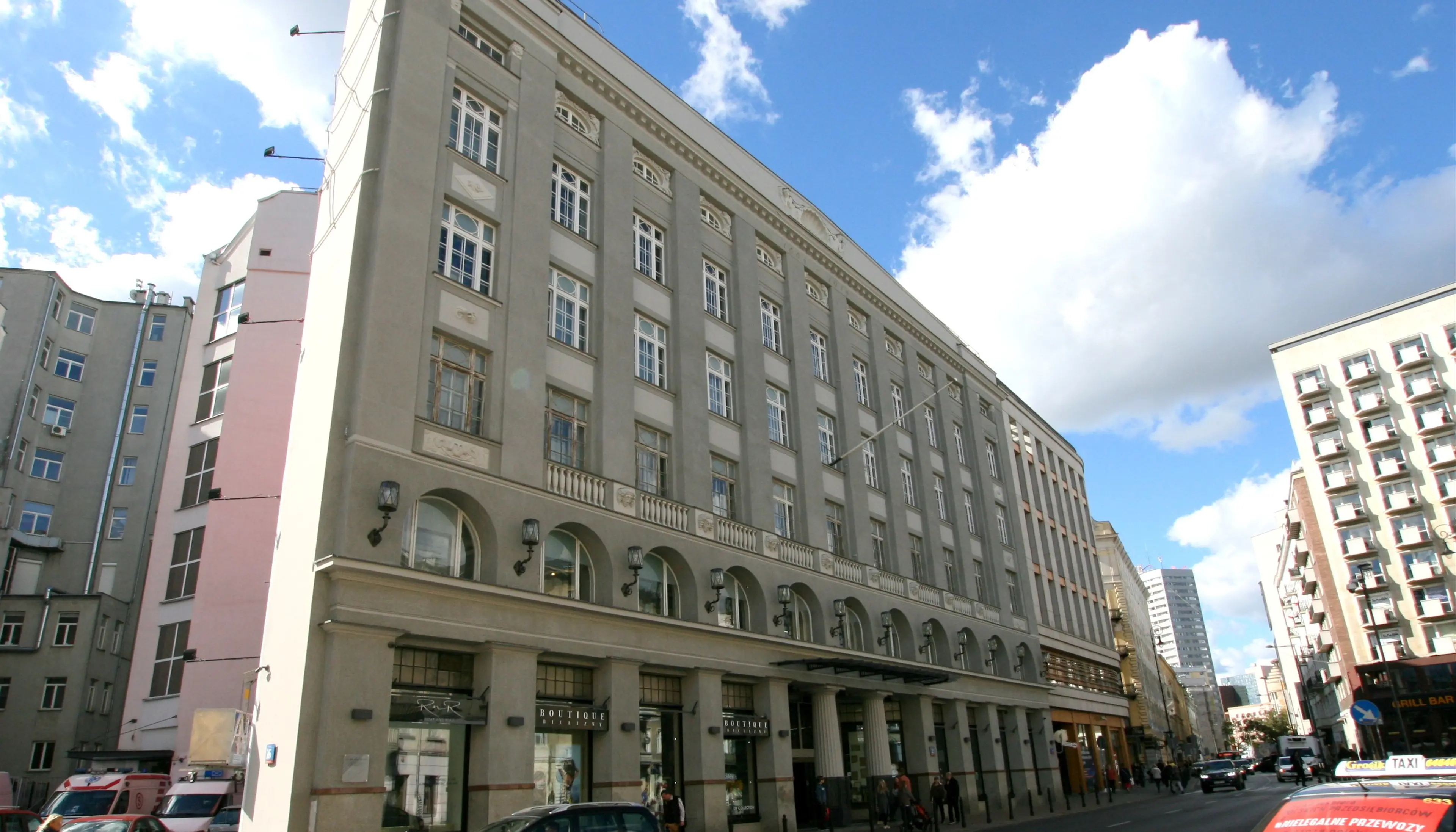 Dom Towarowy Braci Jabłkowskich, Bracka 25, Warsaw, Centrum